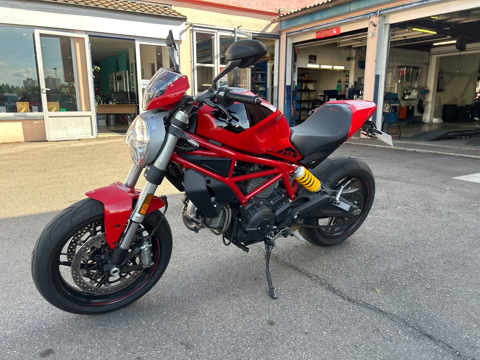 DUCATI Monster 797-image-1