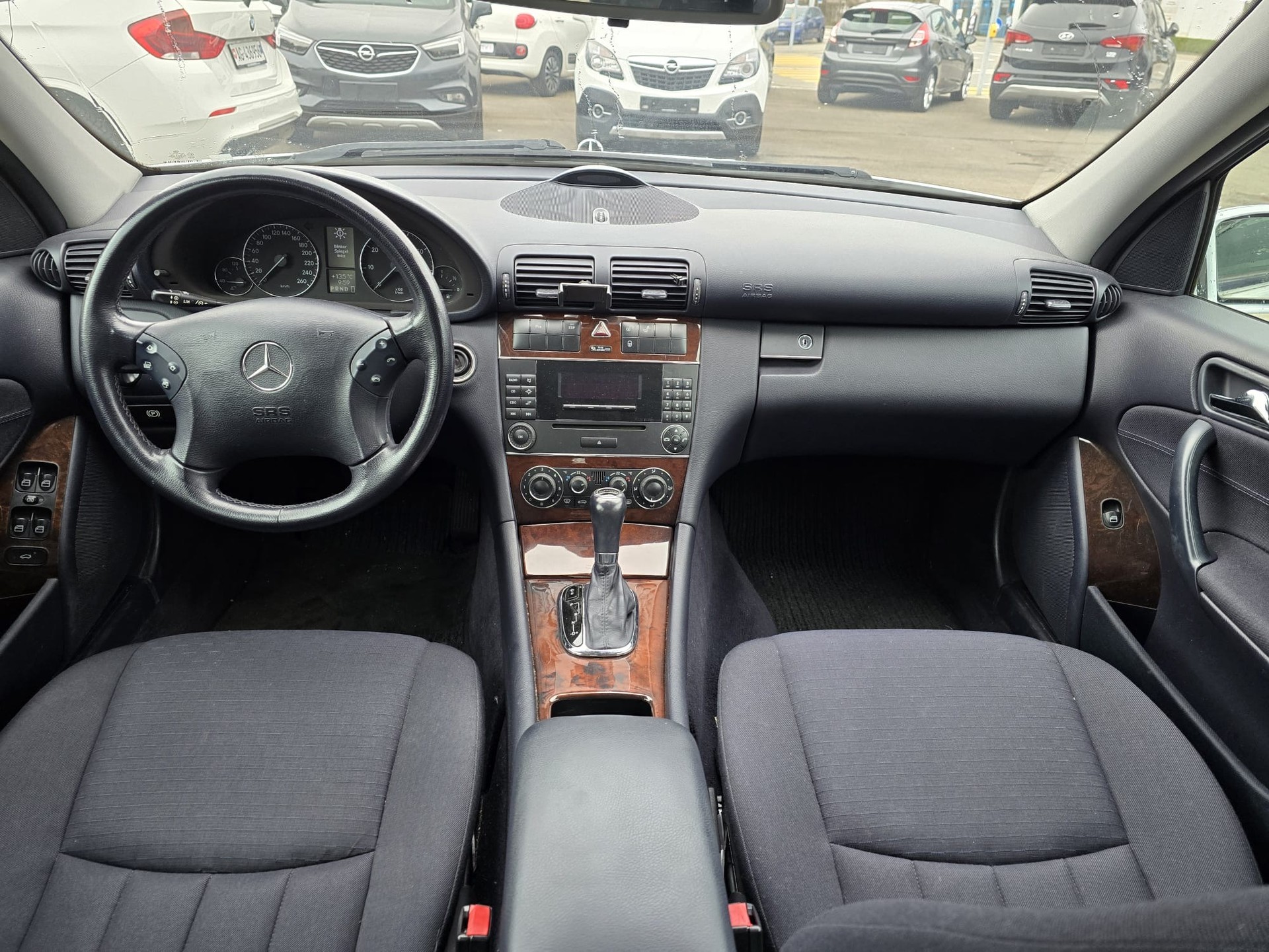 MERCEDES-BENZ C 280 Classic 4Matic Automatic-image-14