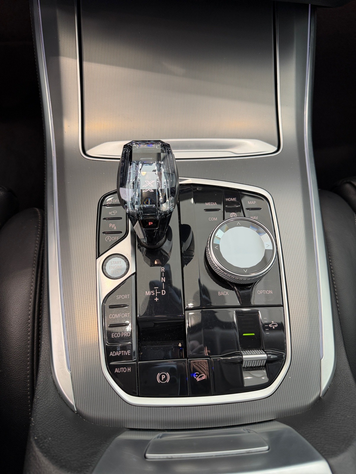 BMW X5 xDrive 30d Steptronic-image-16