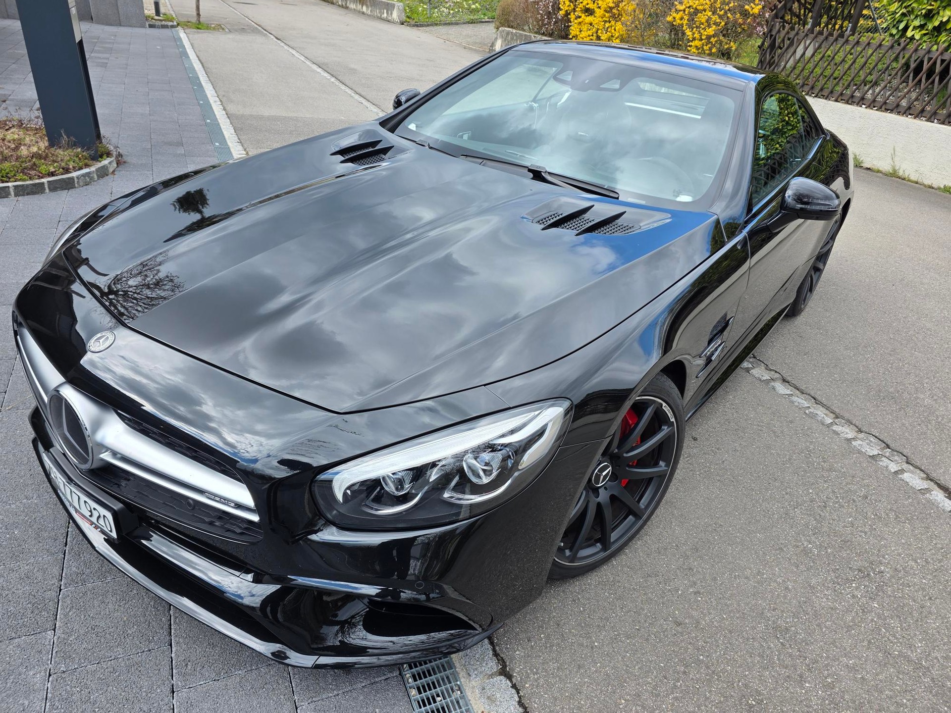 MERCEDES-BENZ SL 63 AMG Speedshift (Cabriolet)-image-5