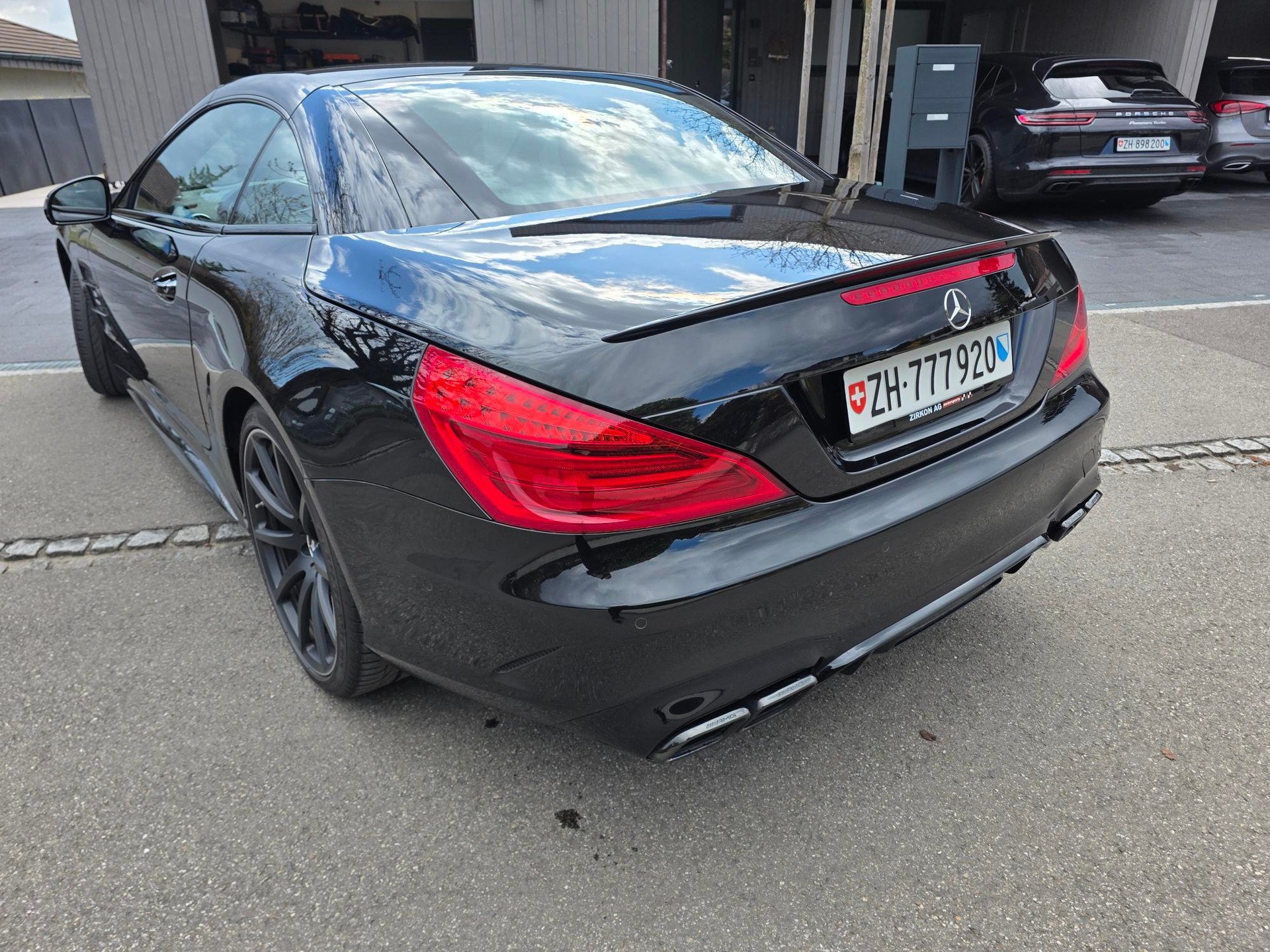 MERCEDES-BENZ SL 63 AMG Speedshift (Cabriolet)-image-2