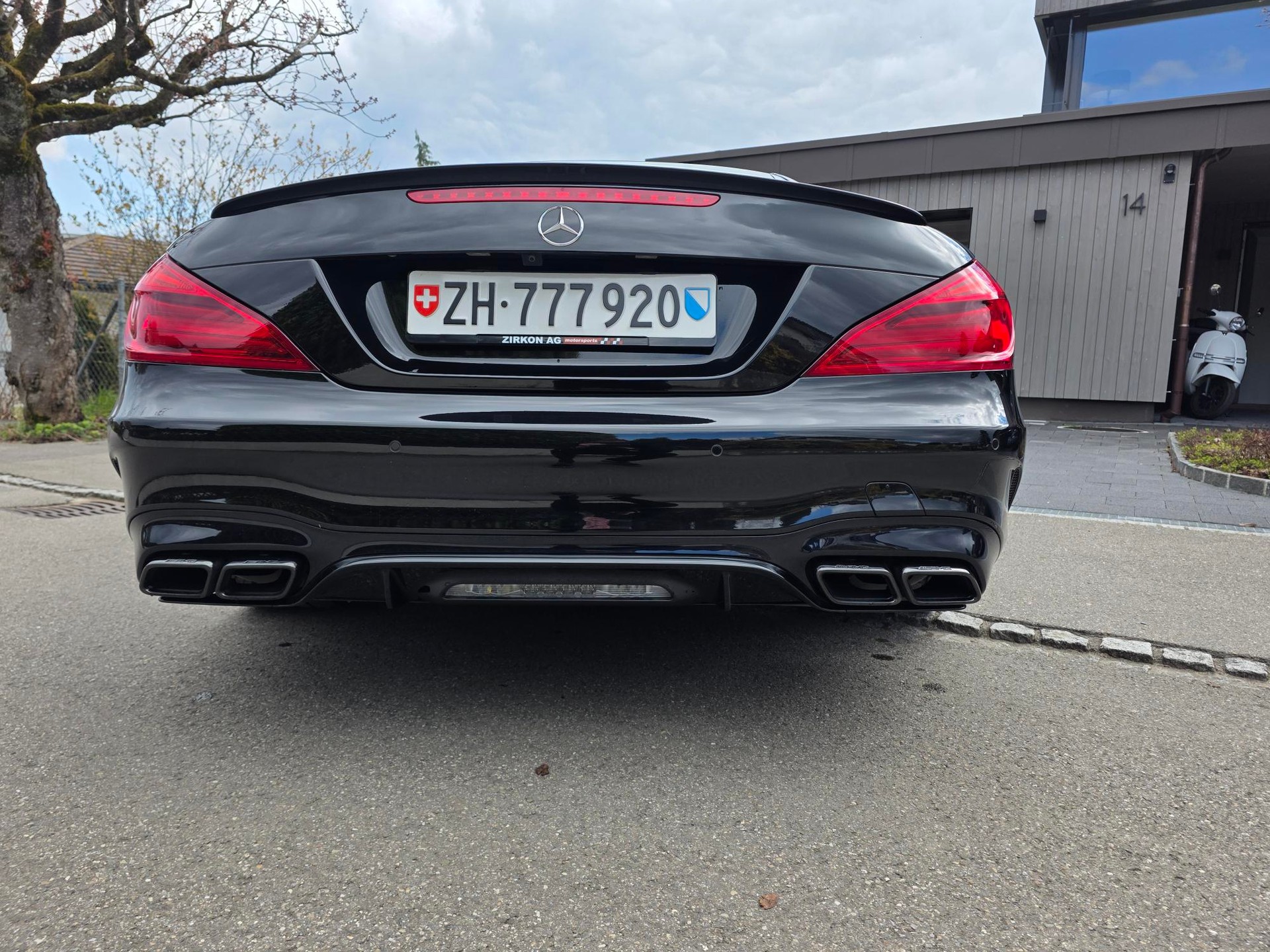 MERCEDES-BENZ SL 63 AMG Speedshift (Cabriolet)-image-3