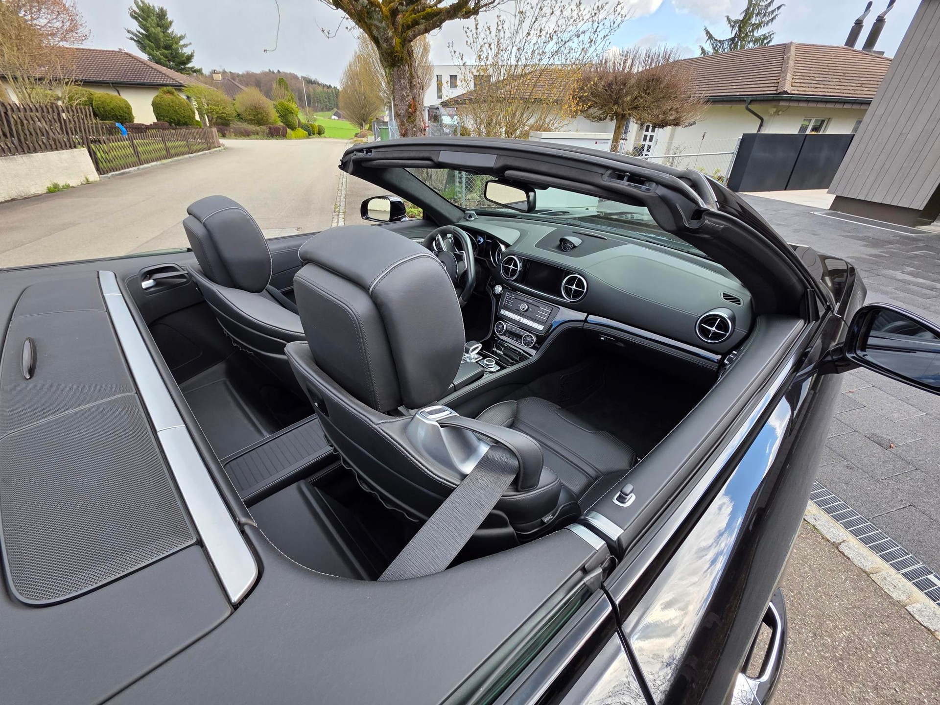 MERCEDES-BENZ SL 63 AMG Speedshift (Cabriolet)-image-15
