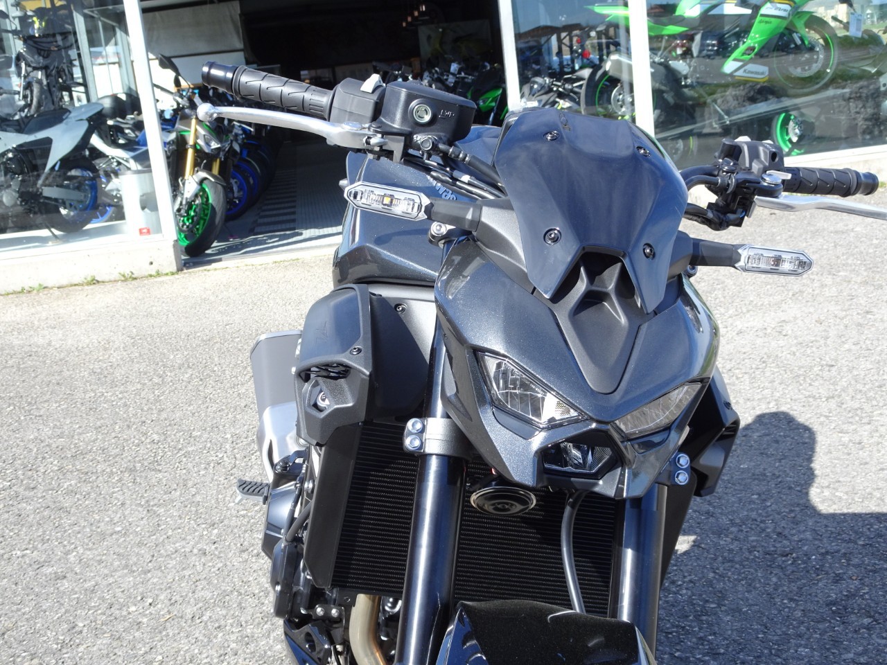 KAWASAKI Z 900 (35kW) Black & White-image-5