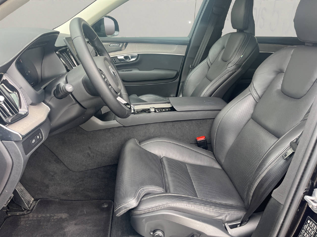 VOLVO XC90 2.0 T8 TE Plus Dark eAWD-image-13