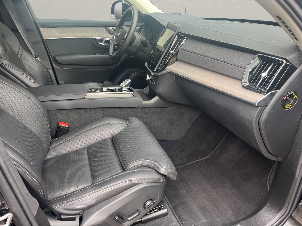 VOLVO XC90 2.0 T8 TE Plus Dark eAWD-image-12