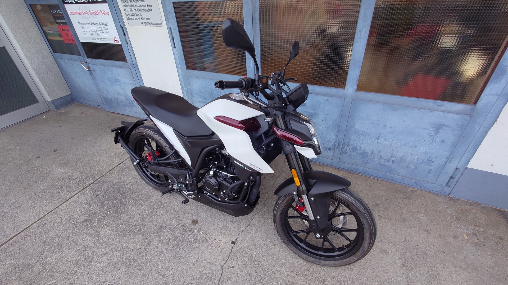MALAGUTI Drakon 125 ABS-image-2