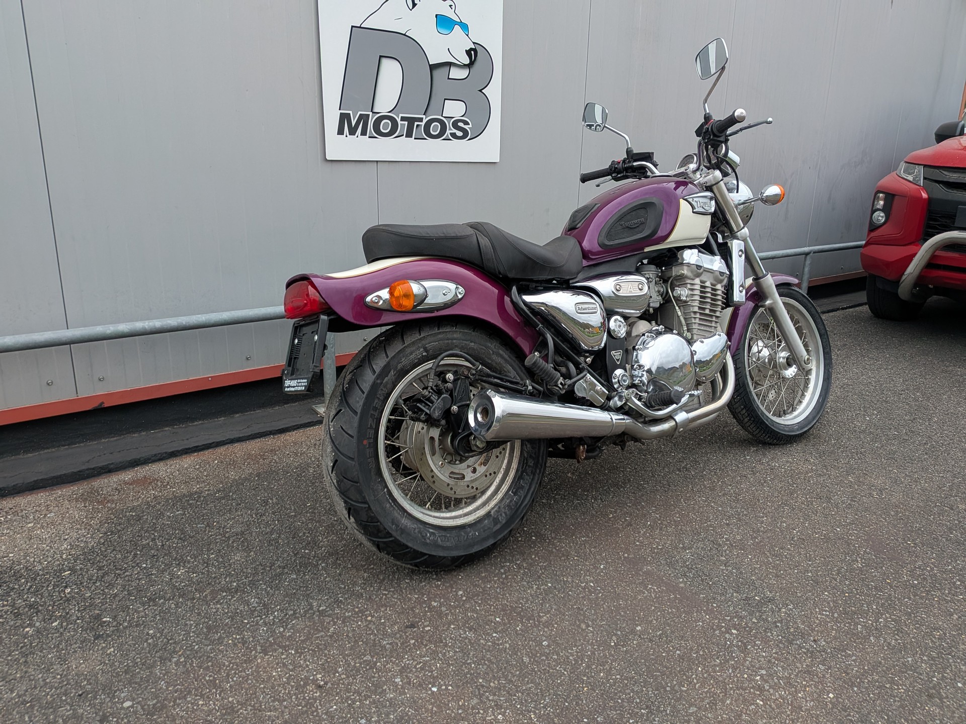 TRIUMPH Adventurer 900-image-5