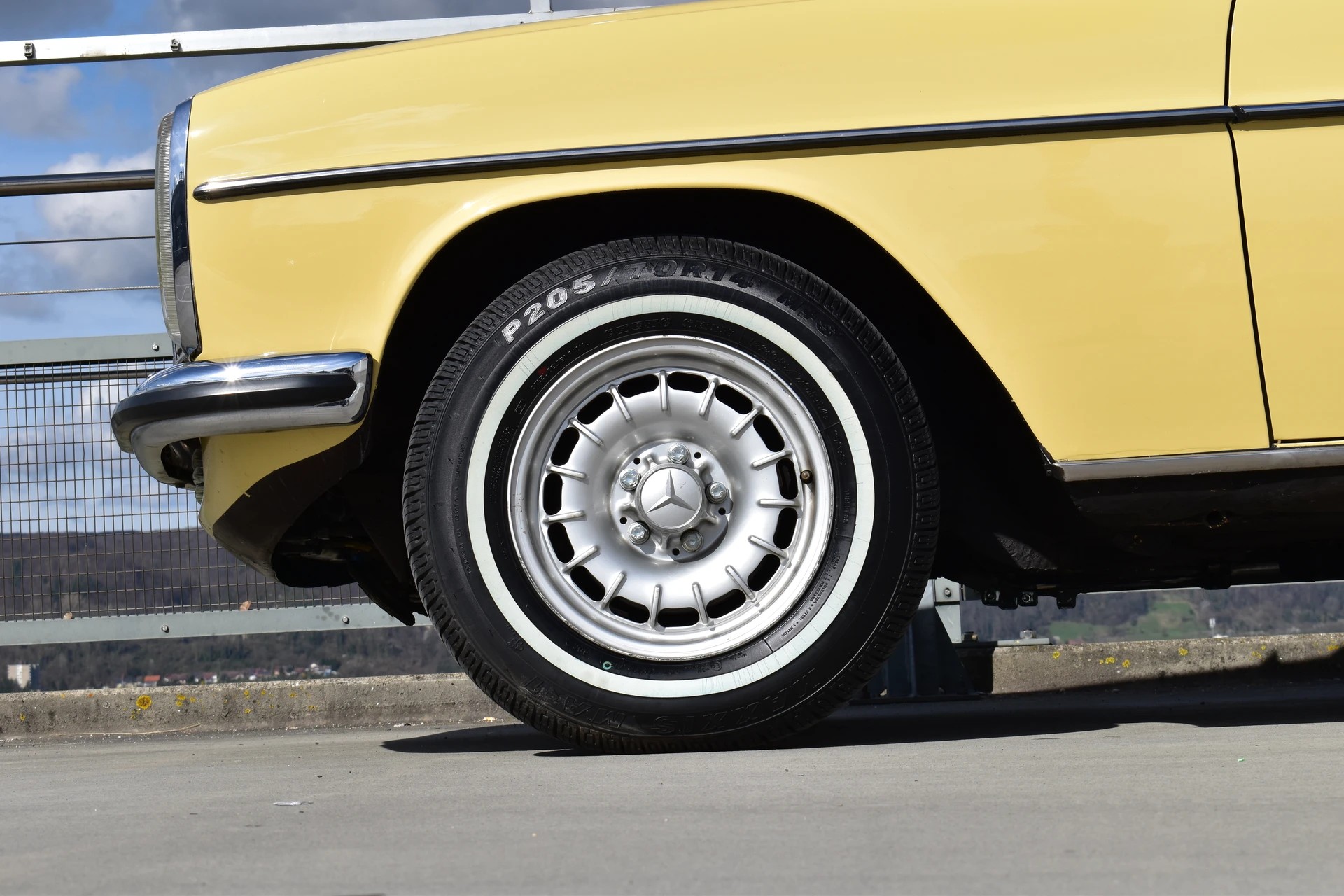 MERCEDES-BENZ 280 CE AUTOMATIK l 188 PS-image-21