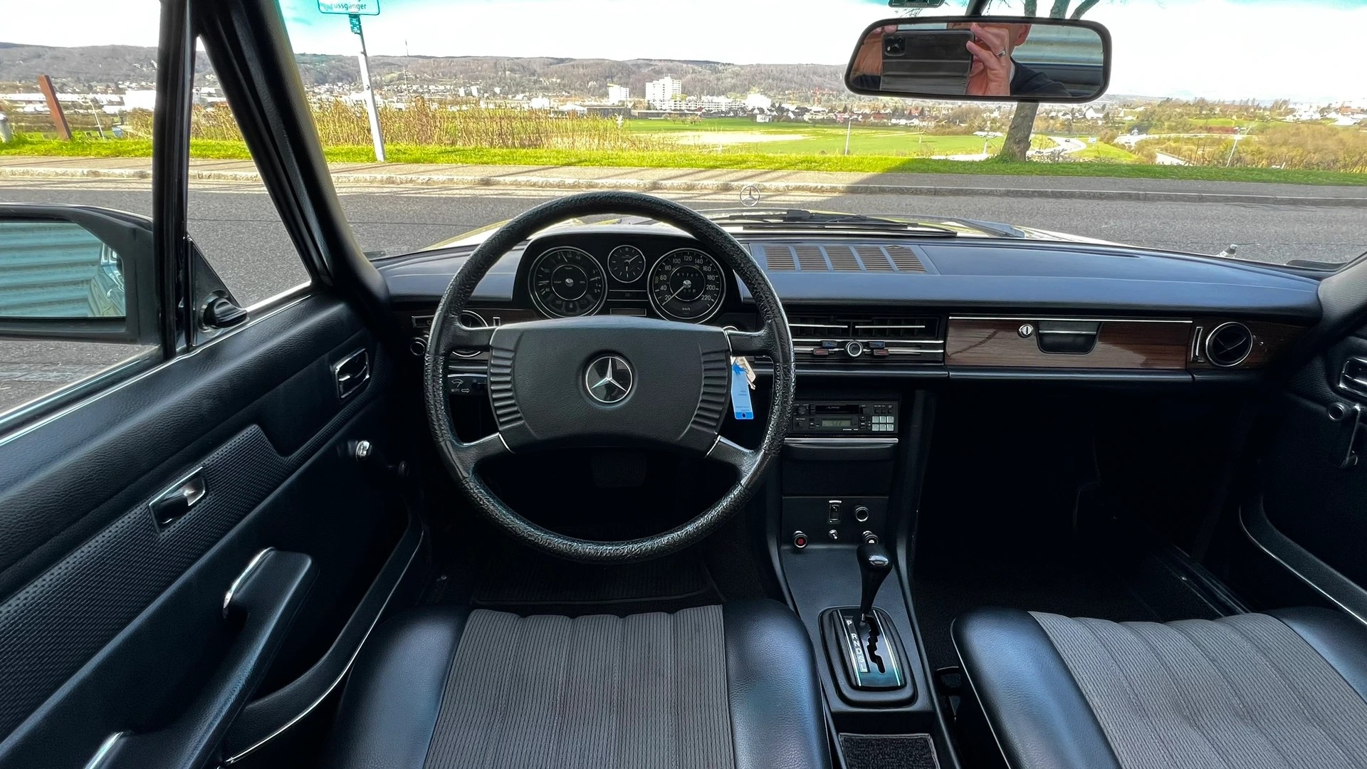 MERCEDES-BENZ 280 CE AUTOMATIK l 188 PS-image-24