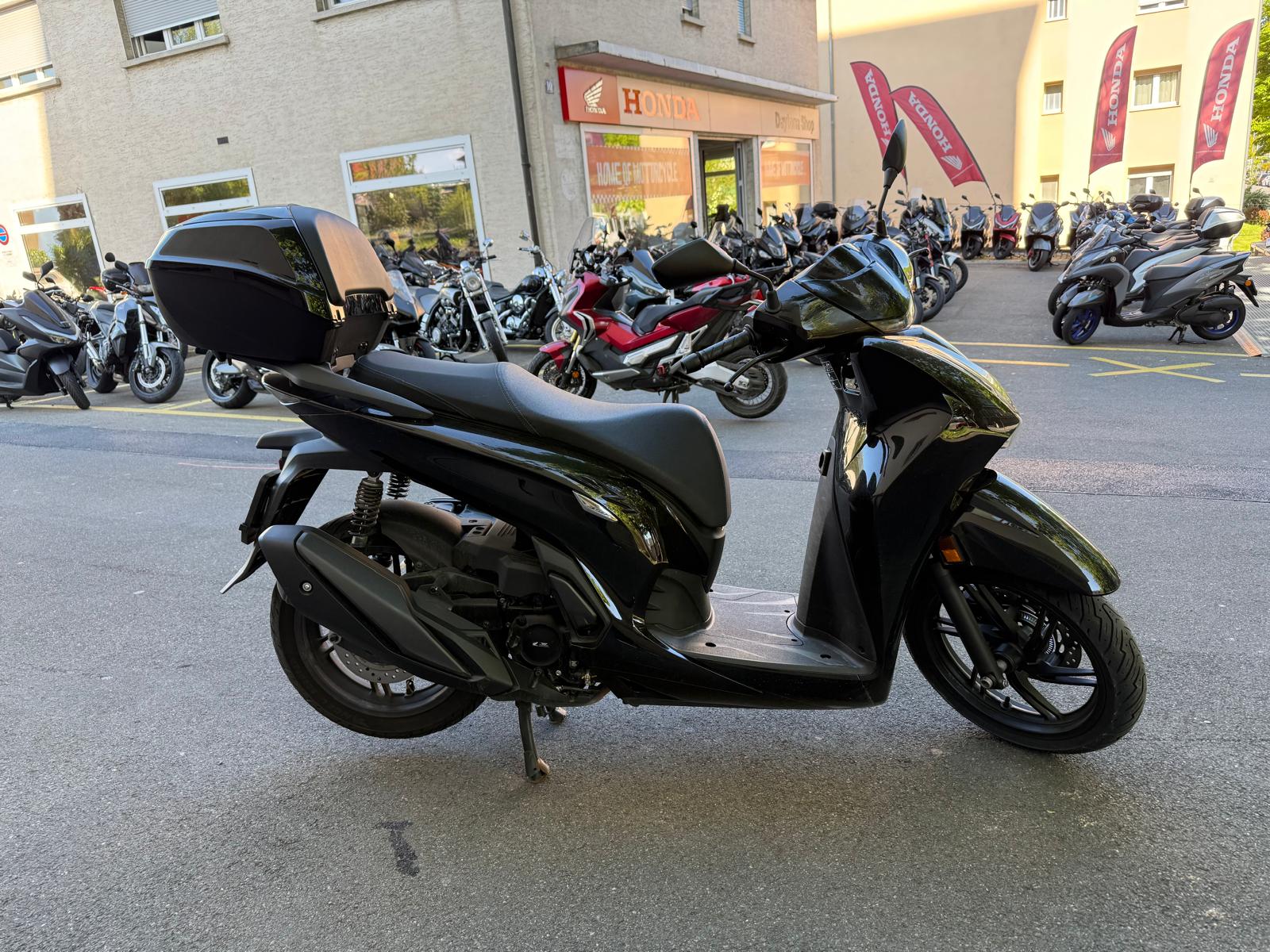 HONDA SH 350 AS Sporty-image-3