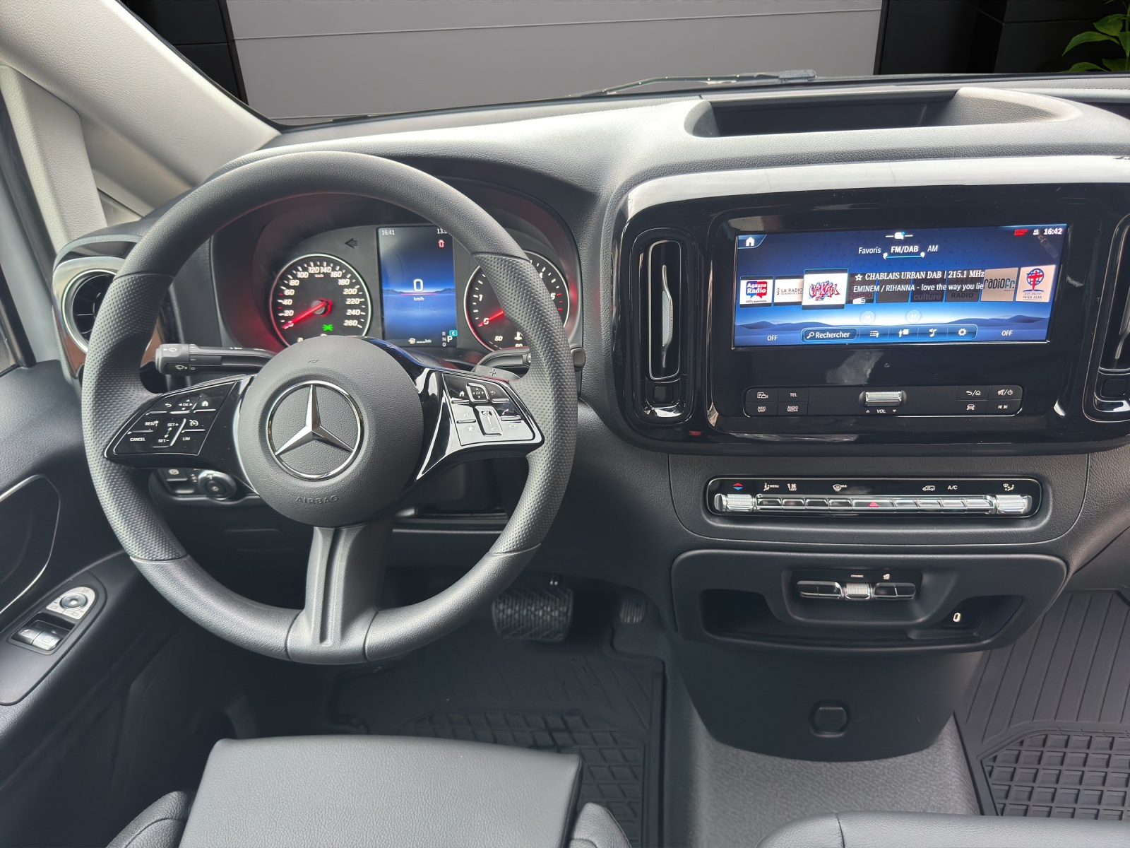 MERCEDES-BENZ Vito 116 CDI KA PRO 3200mm L 4x4-image-8