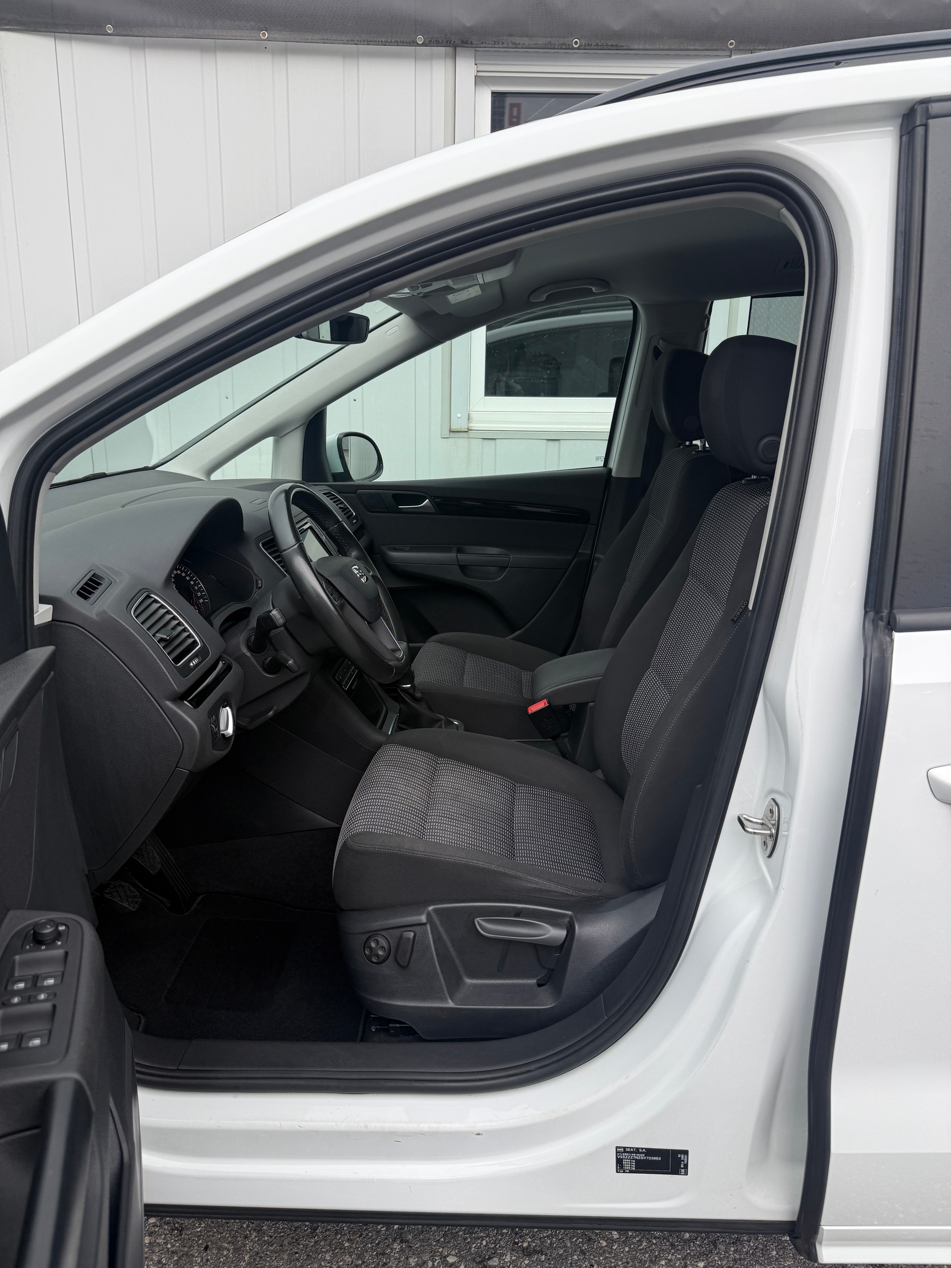 SEAT Alhambra 2.0 TDI Style 4Drive *TOPZUSTAND* MANUELL* 7 PLÄTZE*-image-12