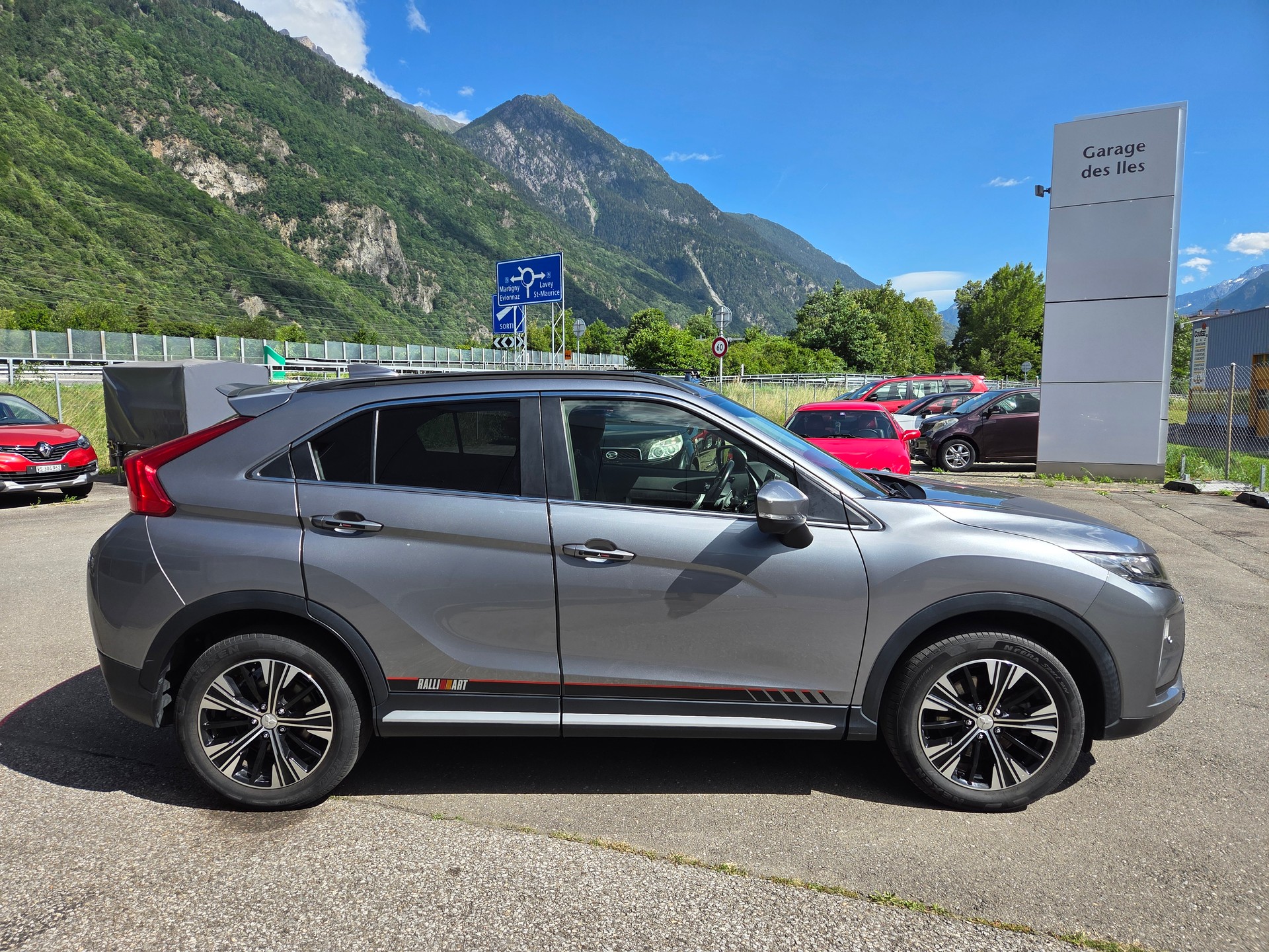 MITSUBISHI Eclipse Cross 1.5 T-Mivec Style 4WD CVT