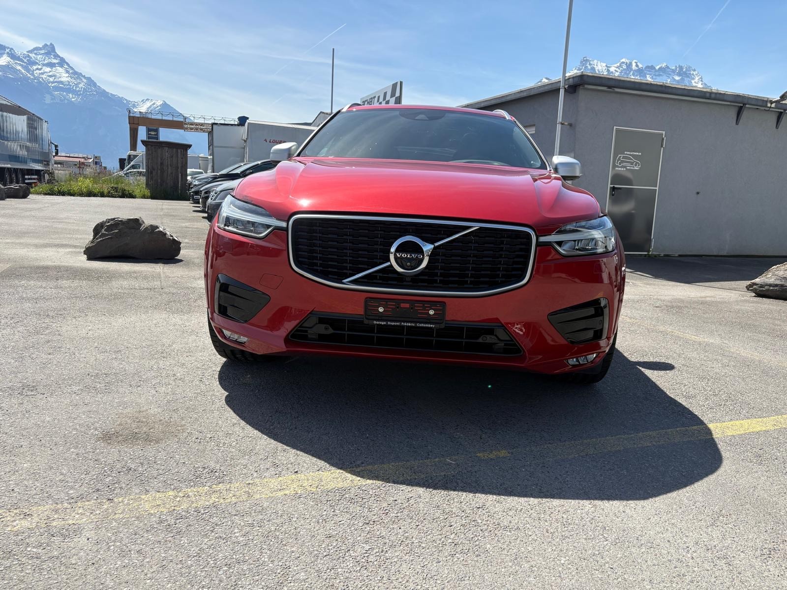 VOLVO XC60 D5 AWD R-Design Geartronic-image-3