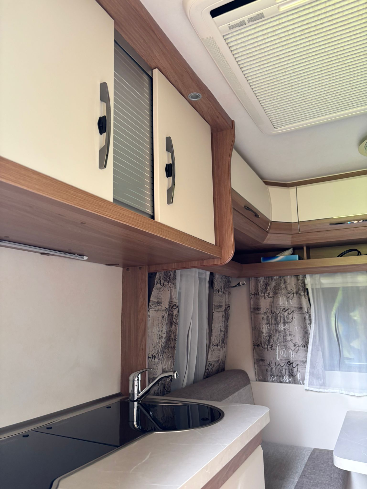 HOBBY 400 SFe De Luxe 2020-image-9