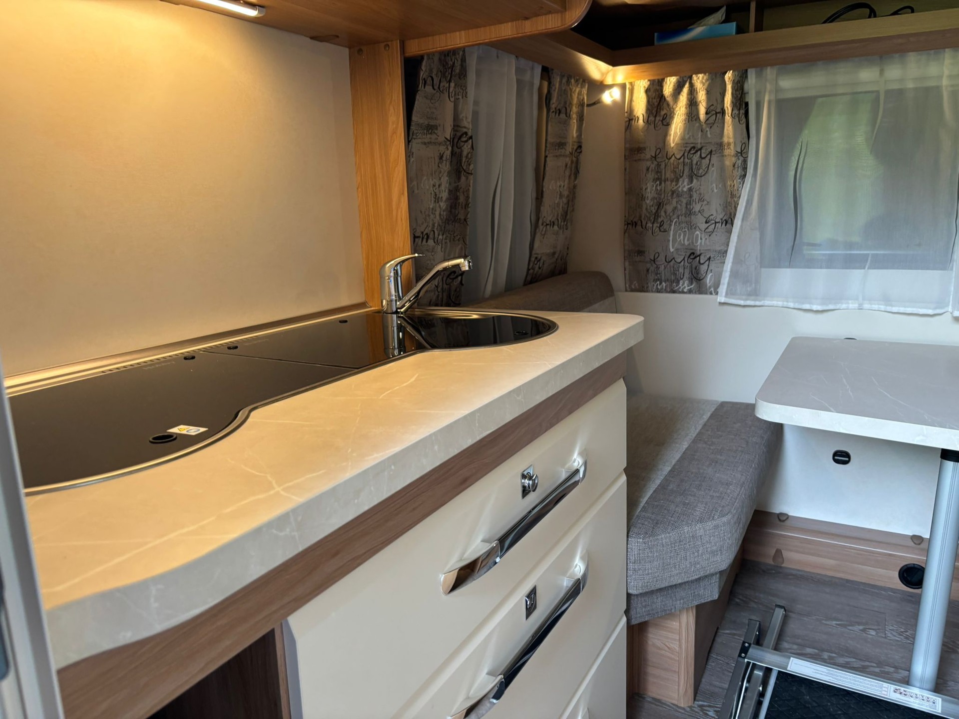 HOBBY 400 SFe De Luxe 2020-image-10