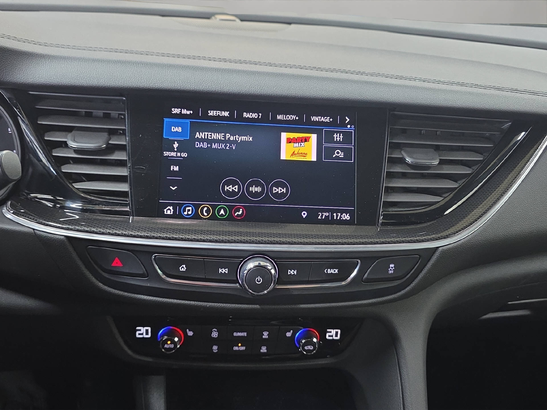 OPEL Insignia Sports Tourer 2.0 CDTi BiT. Excellence AWD-image-14