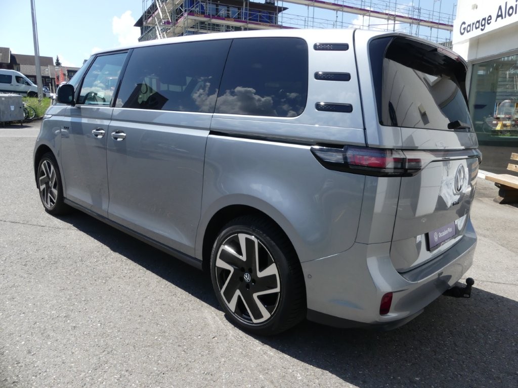 VW ID.Buzz LWB GTX 4 Motion-showroom-element-1
