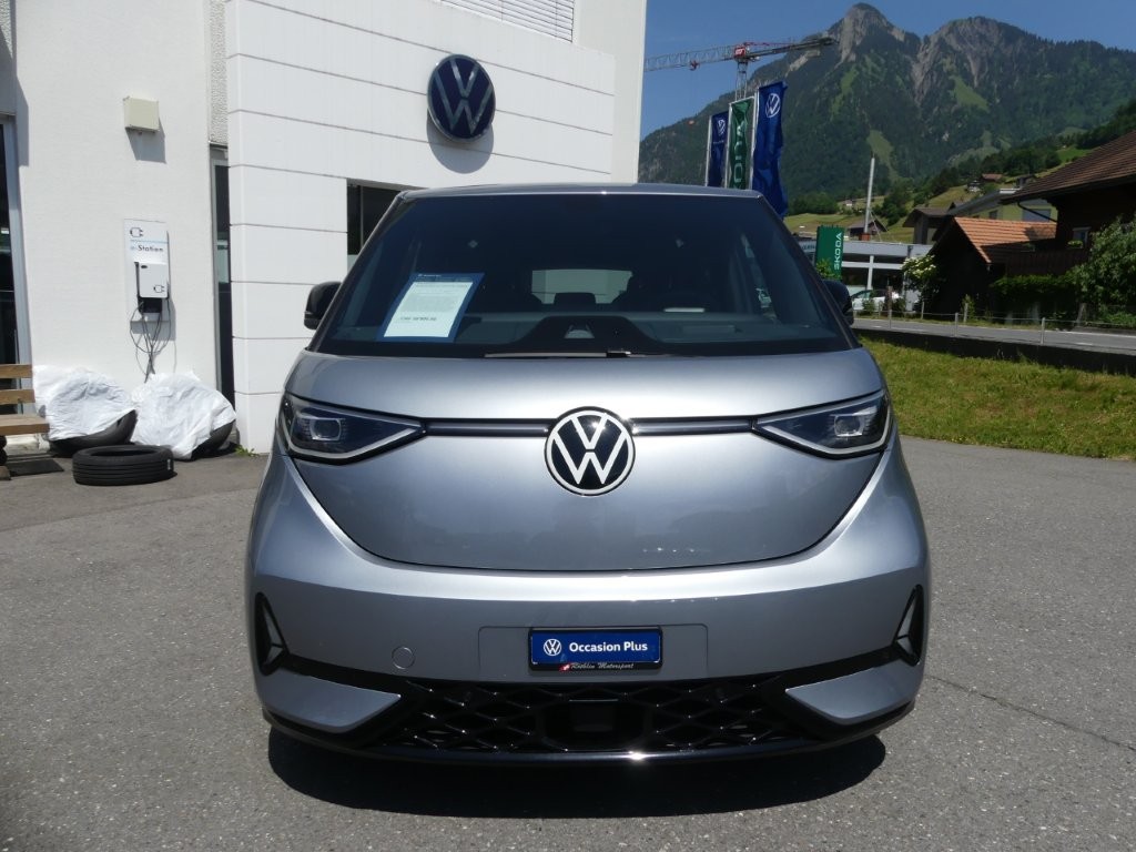 VW ID.Buzz LWB GTX 4 Motion-image-6