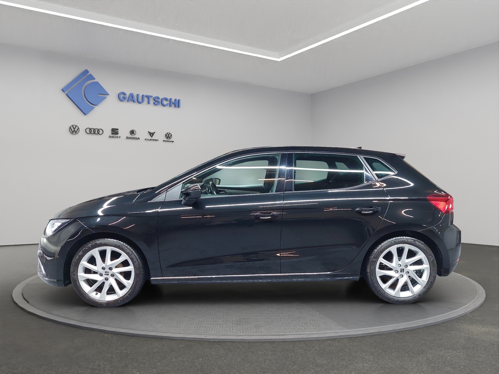 SEAT Ibiza 1.0 MPI Reference-image-1