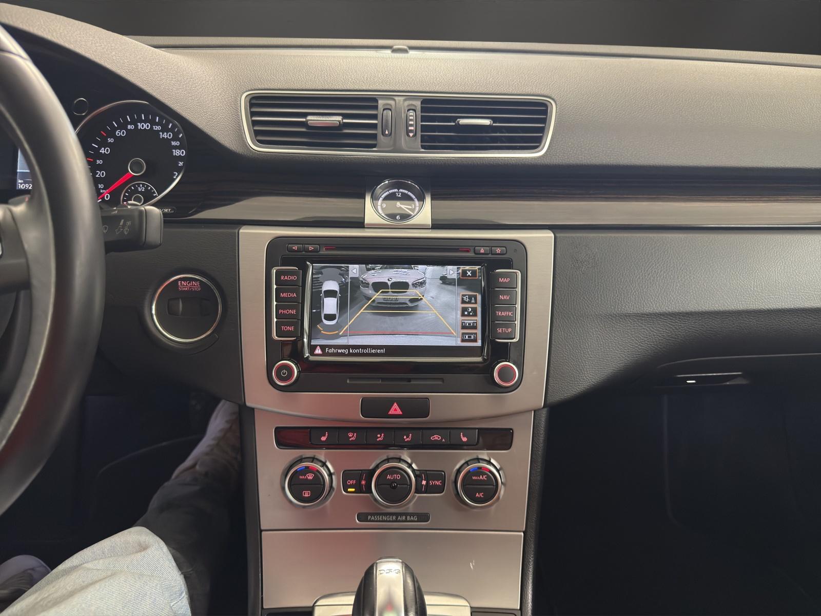 VW Passat Variant 3.6 FSI Highline 4Motion DSG-image-11