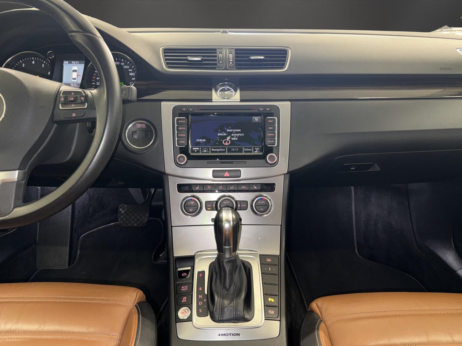 VW Passat Variant 3.6 FSI Highline 4Motion DSG-image-10