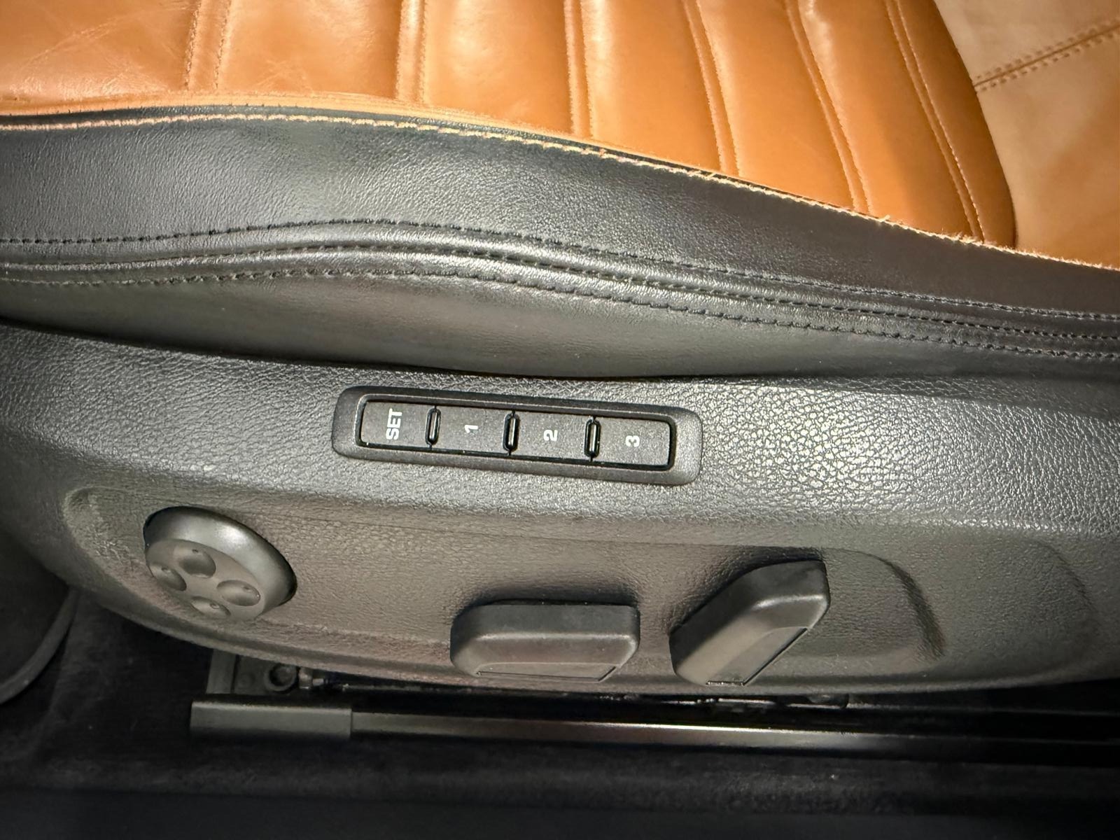 VW Passat Variant 3.6 FSI Highline 4Motion DSG-image-14