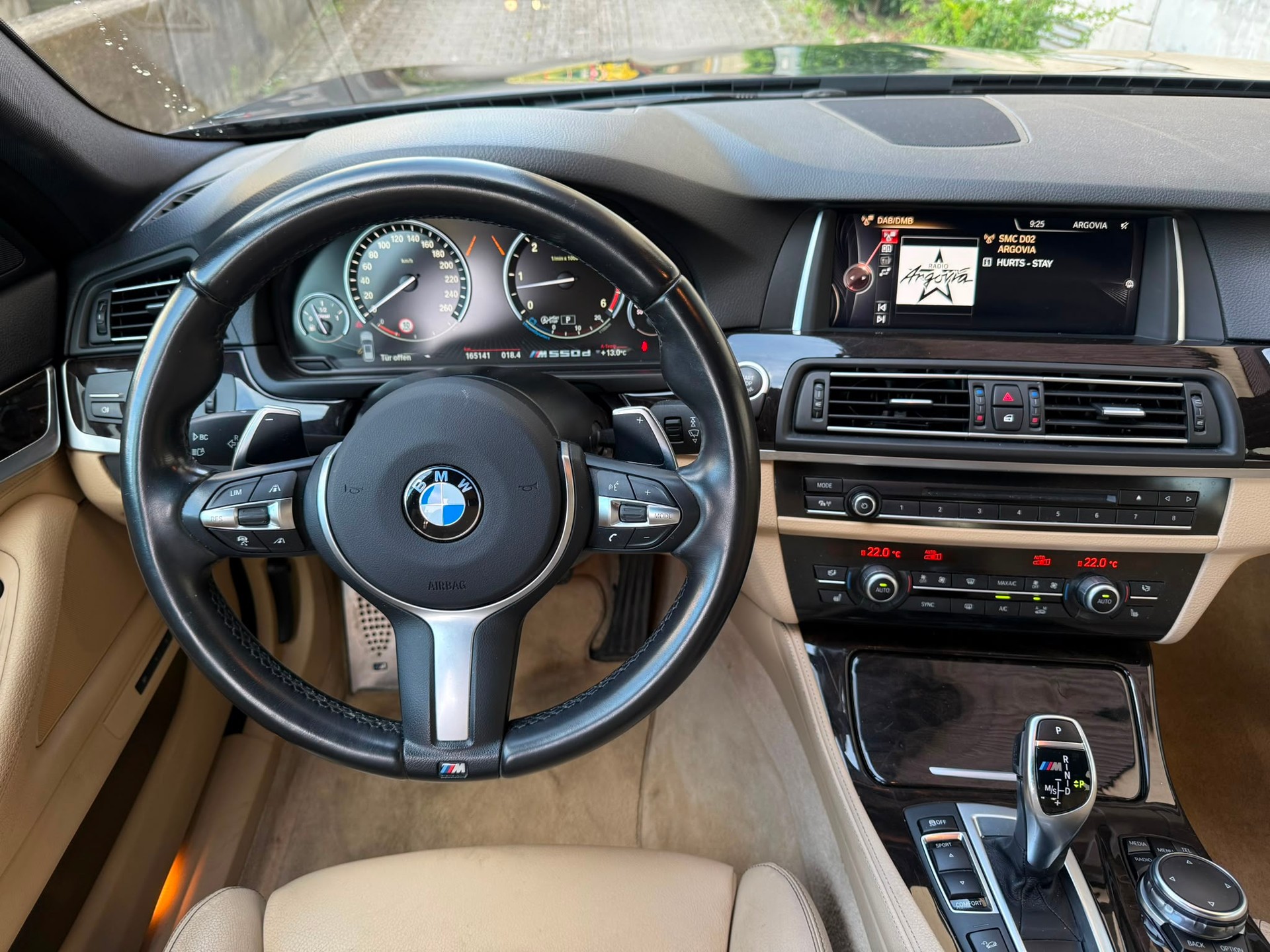 BMW M550d Touring xDrive Steptronic-image-10