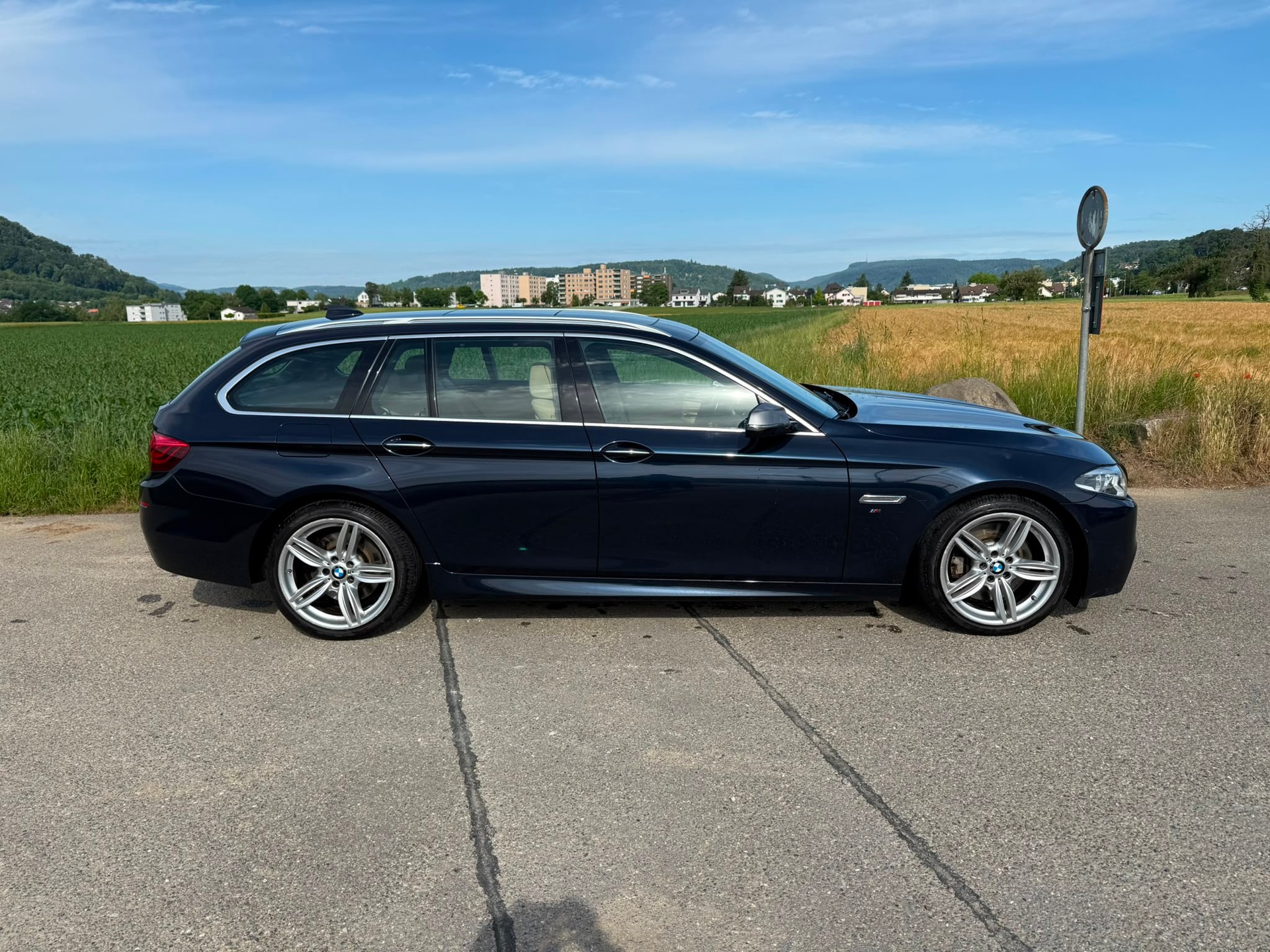 BMW M550d Touring xDrive Steptronic-image-5