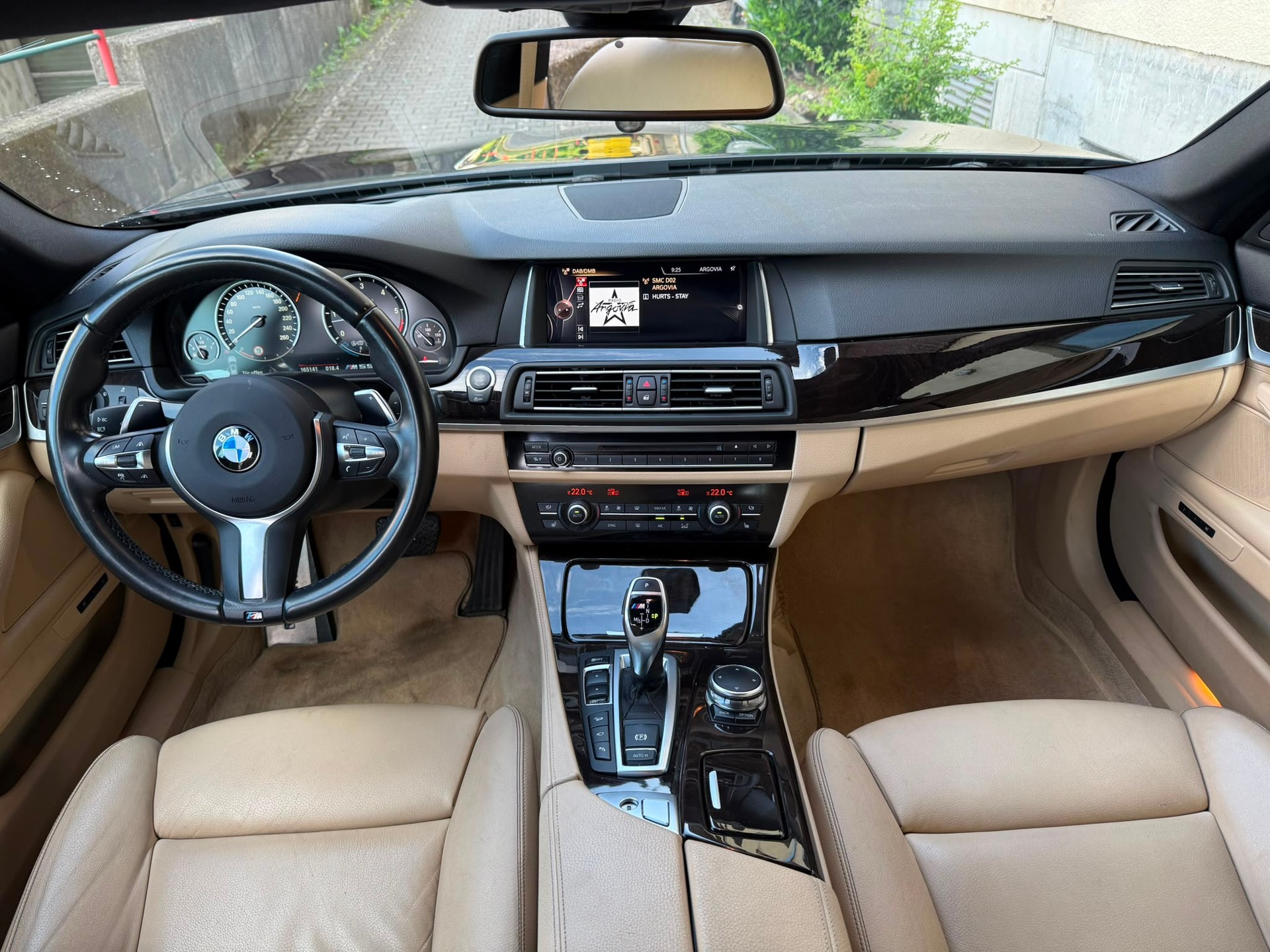 BMW M550d Touring xDrive Steptronic-image-9