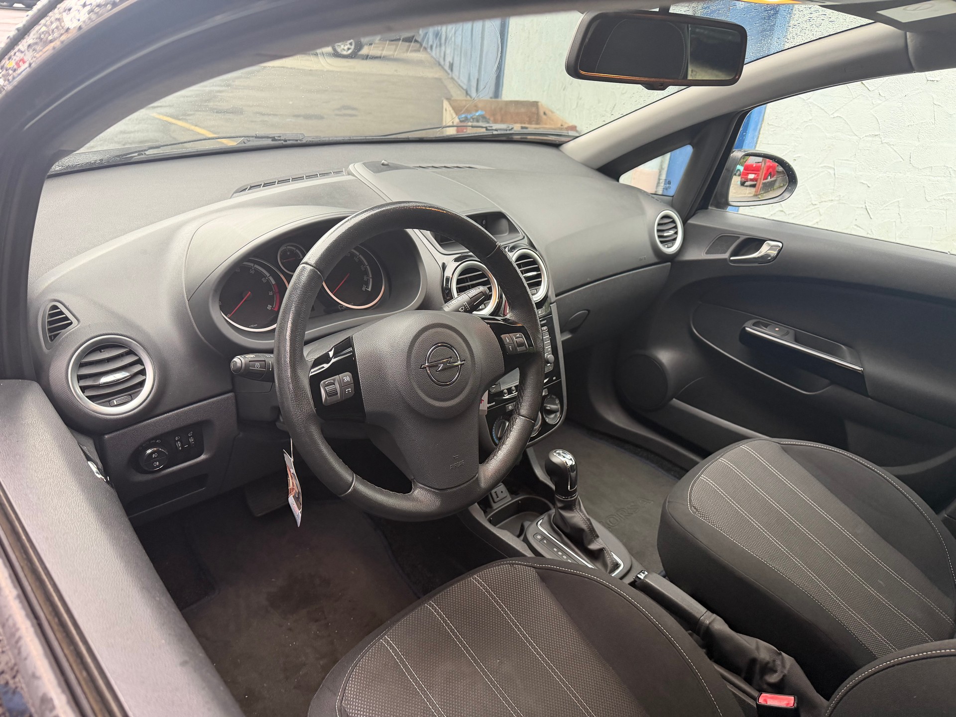 OPEL Corsa 1.4 TP Color Edition Automatic-image-5