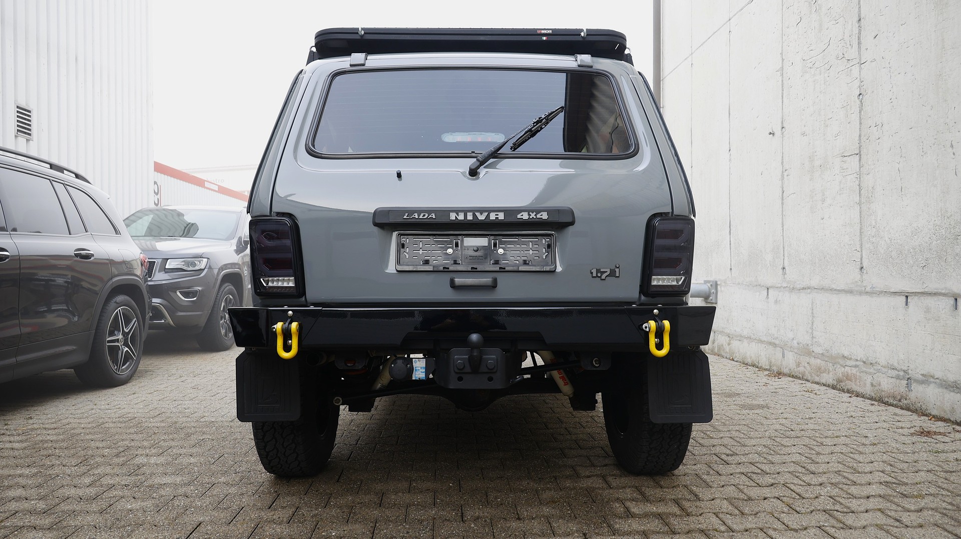 LADA Niva 4x4 1.7i-showroom-element-3