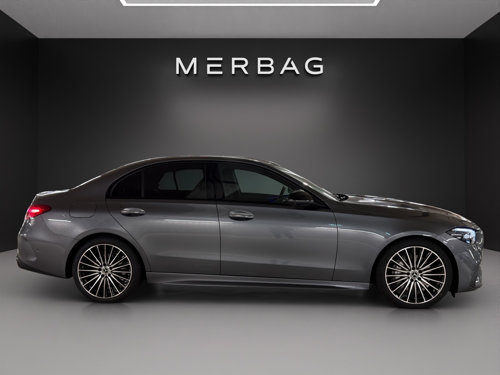 MERCEDES-BENZ C 220 d 4 Matic-image-1