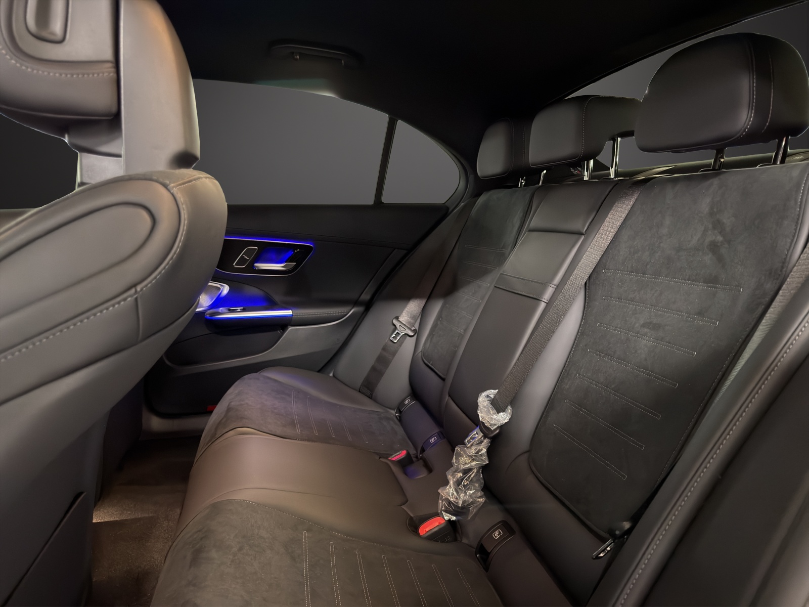 MERCEDES-BENZ C 220 d 4 Matic-image-12