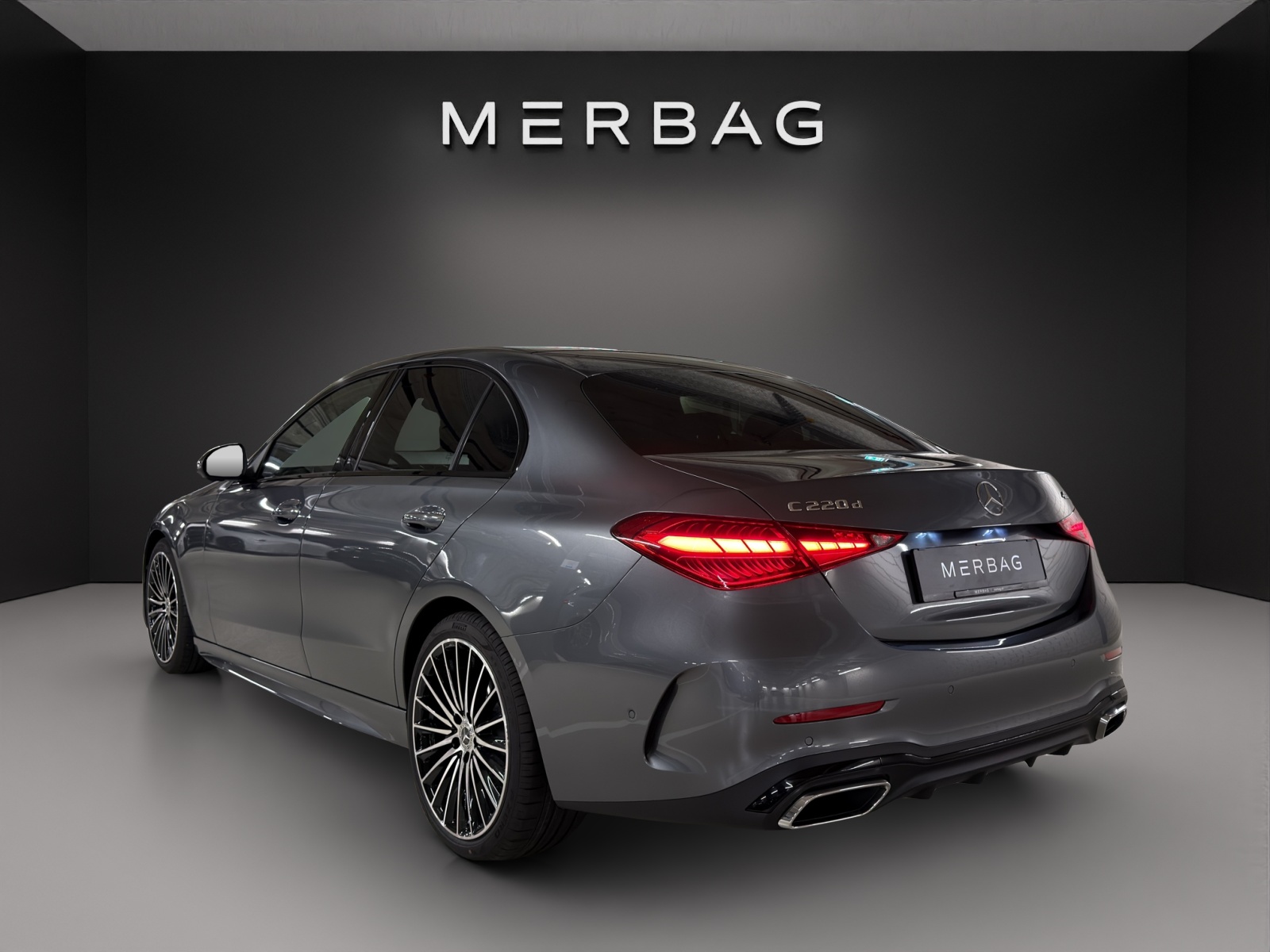 MERCEDES-BENZ C 220 d 4 Matic-image-4