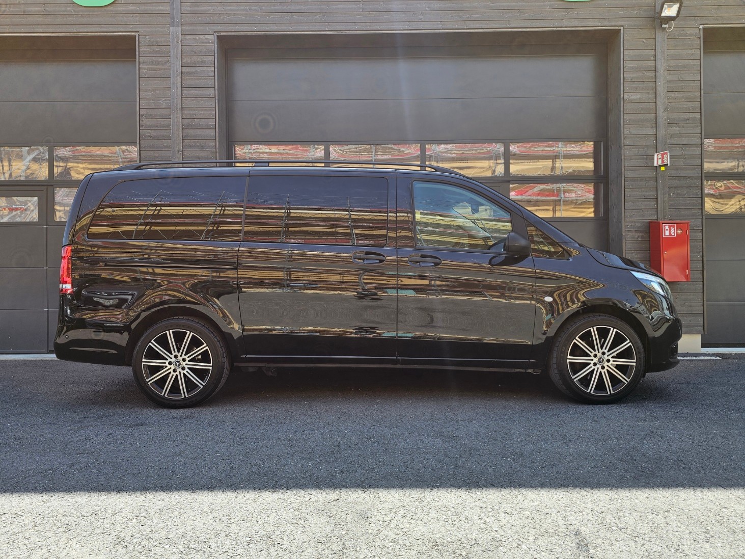 MERCEDES-BENZ Vito 124 CDI Select Tourer 4Matic 9G-Tronic-image-4
