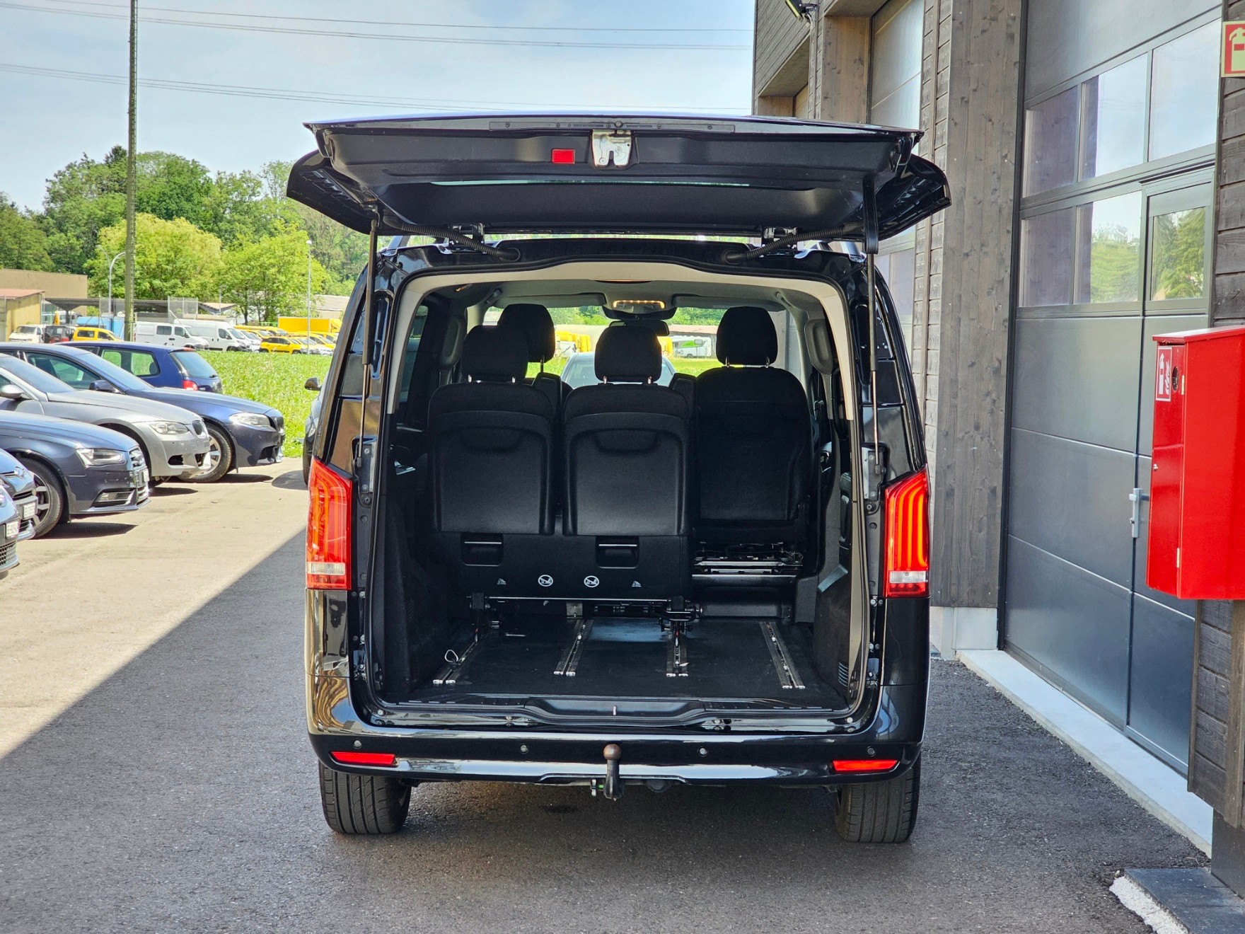 MERCEDES-BENZ Vito 124 CDI Select Tourer 4Matic 9G-Tronic-image-10