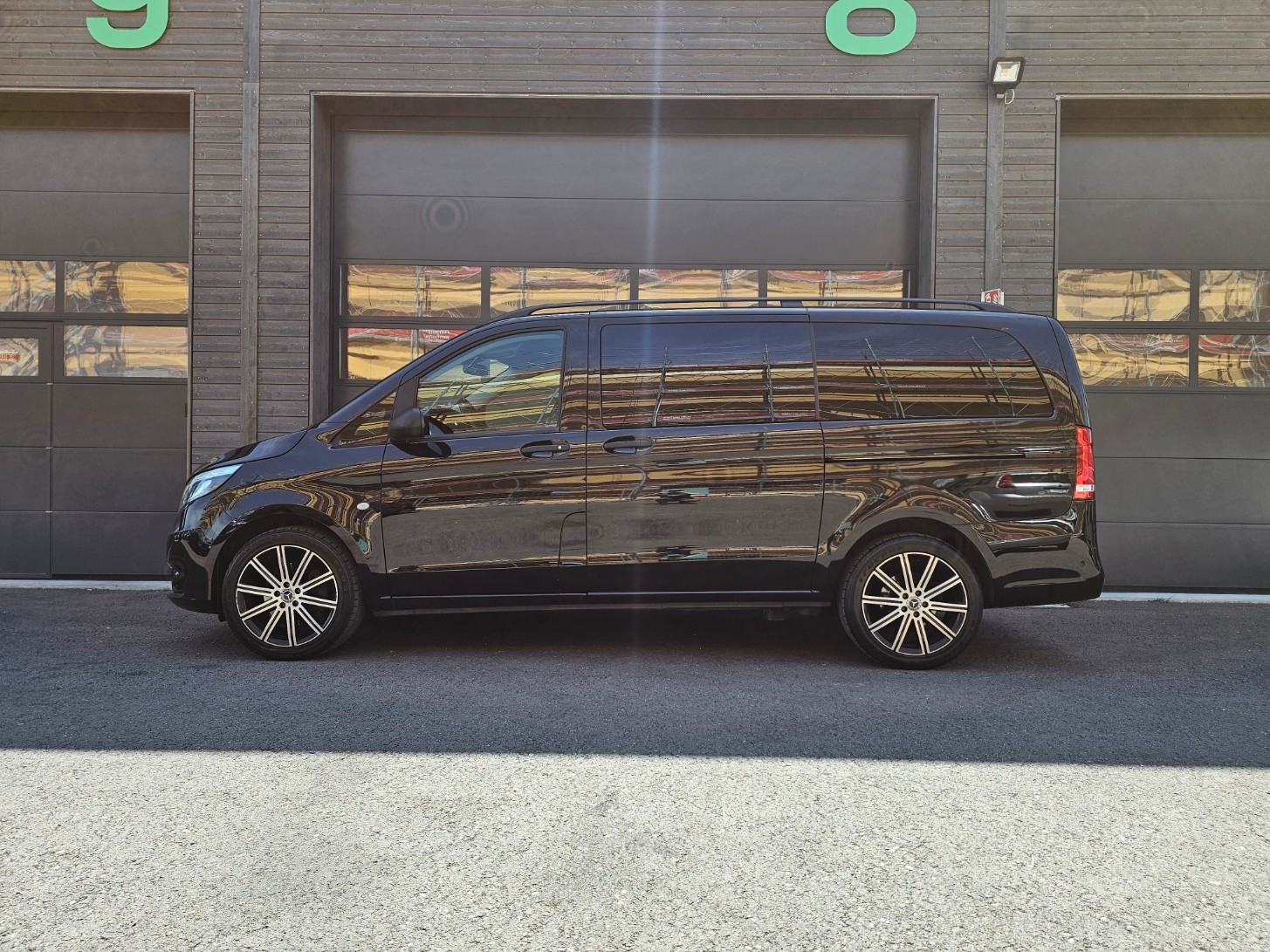 MERCEDES-BENZ Vito 124 CDI Select Tourer 4Matic 9G-Tronic-image-8