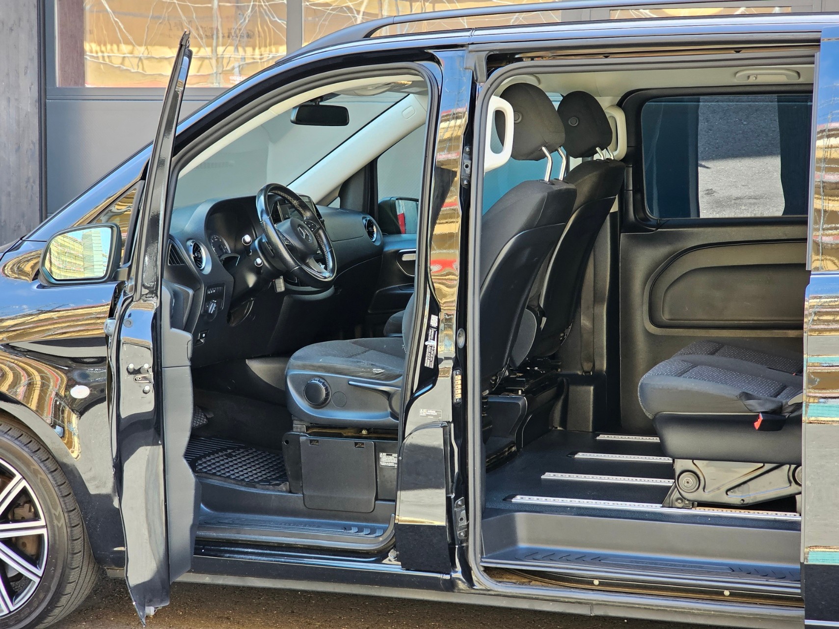 MERCEDES-BENZ Vito 124 CDI Select Tourer 4Matic 9G-Tronic-image-12
