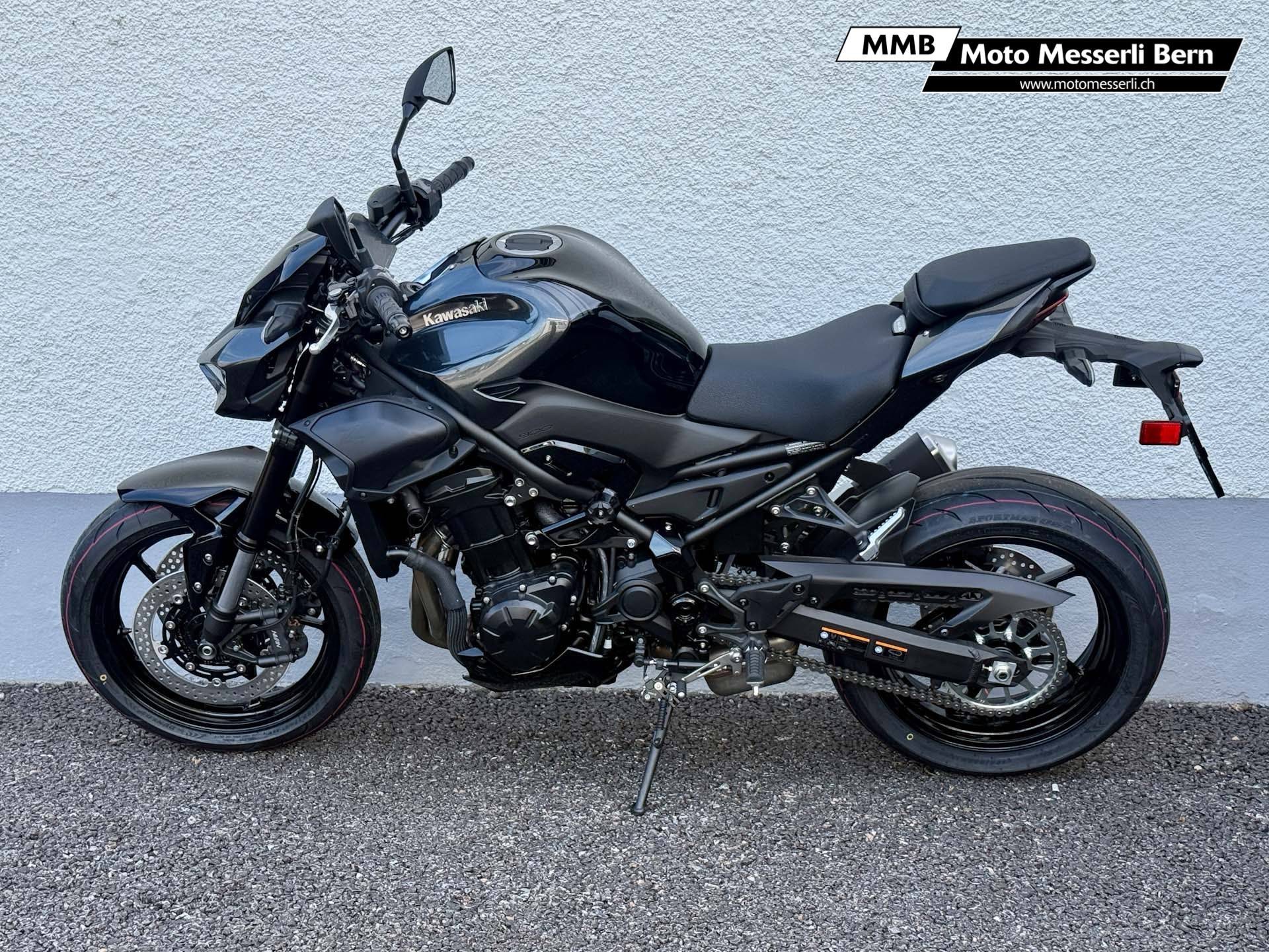KAWASAKI Z 900-image-4