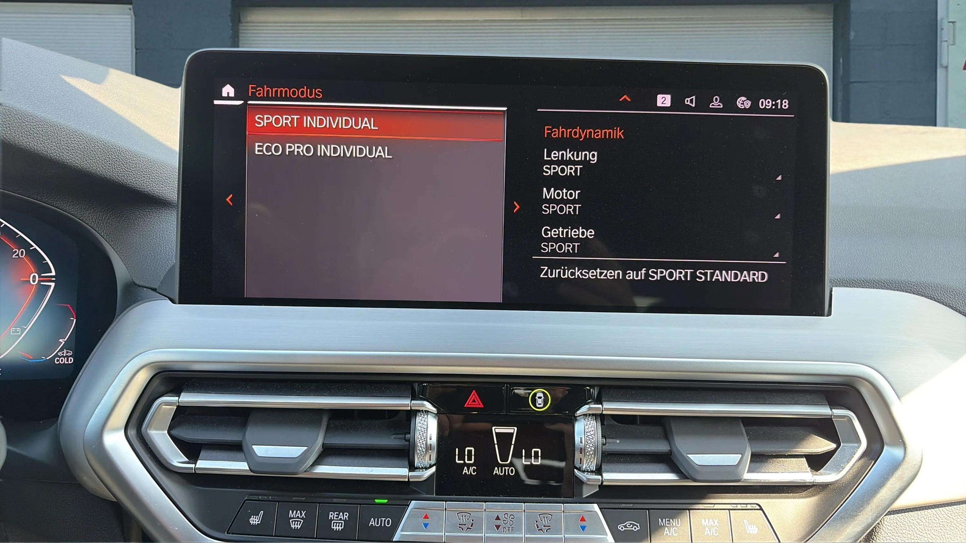 BMW X4 xDrive 48V 30d M Sport Steptronic mit AHK & Head-Up Display-image-20