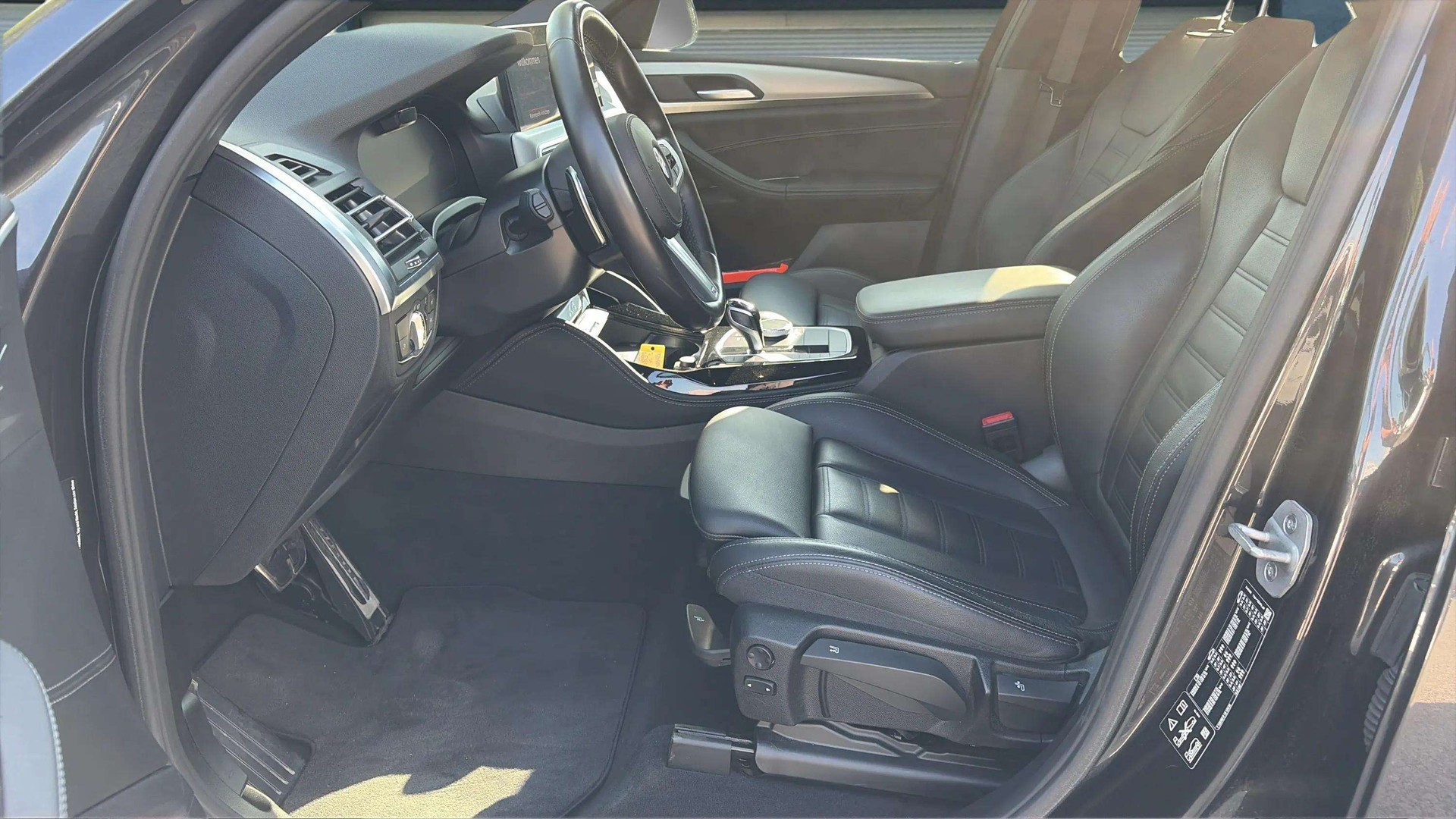 BMW X4 xDrive 48V 30d M Sport Steptronic mit AHK & Head-Up Display-image-10