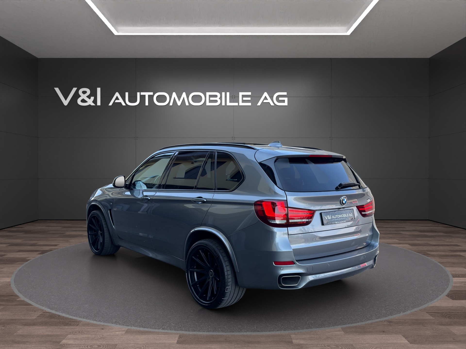 BMW X5 xDrive 30d Steptronic M Sport-showroom-element-3