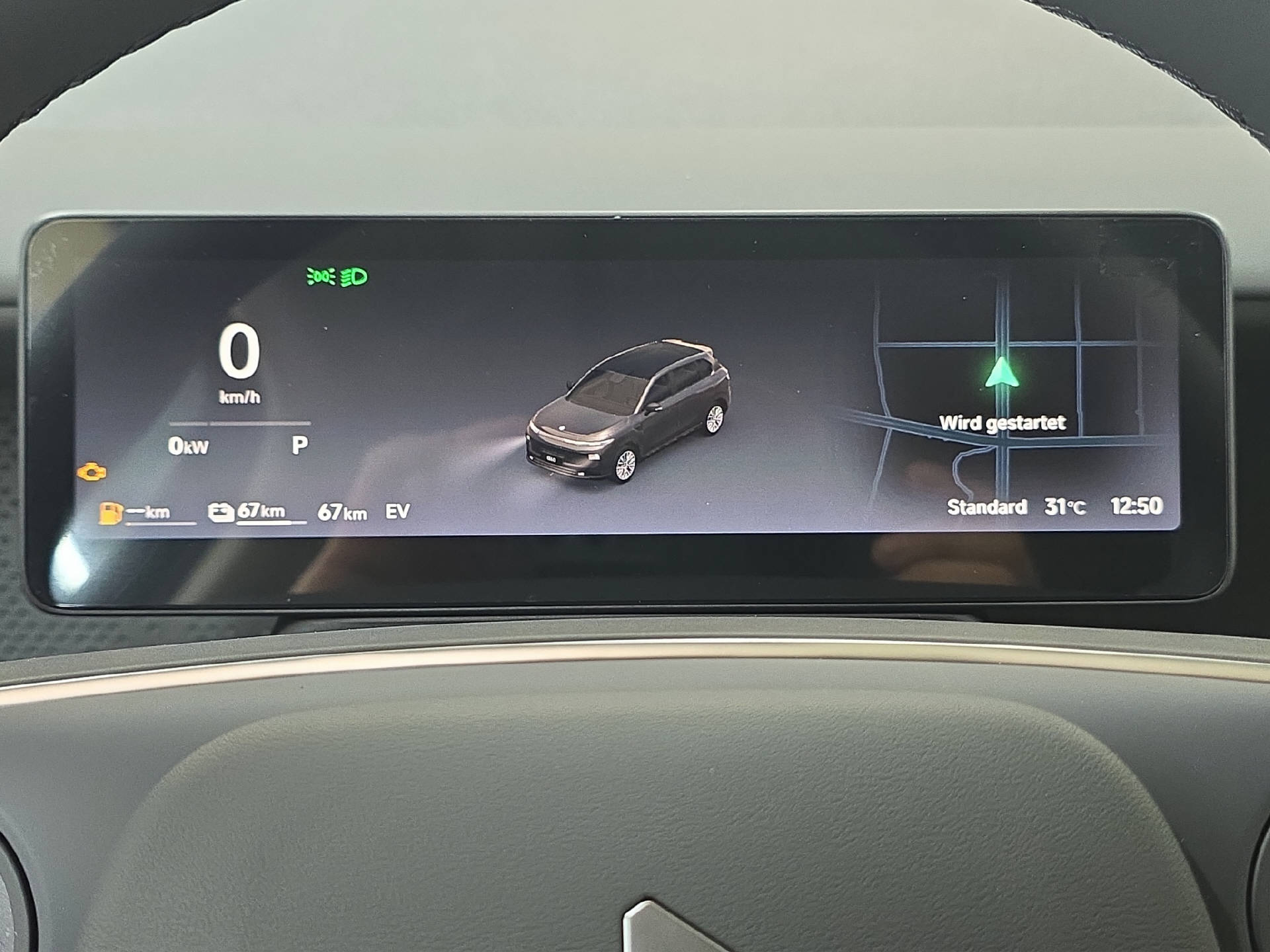 LEAPMOTOR B10 1.5 Hybrid EV-image-5