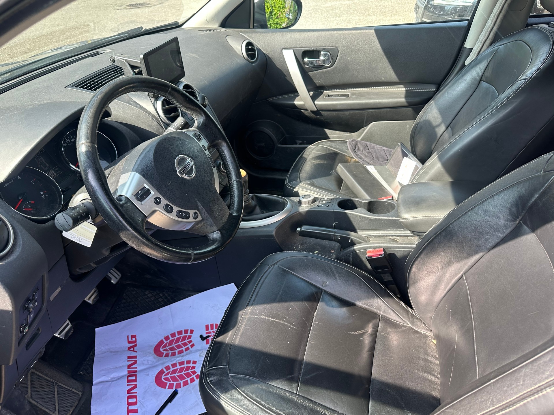 NISSAN Qashqai 2.0 dCi 4WD tekna-image-8