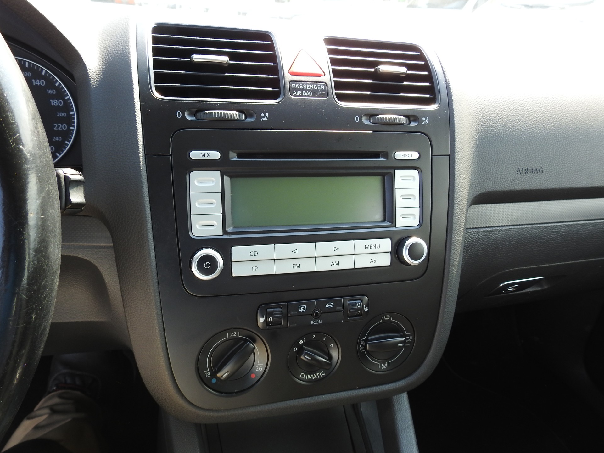 VW Golf 1.9 TDI Trendline 4Motion-image-21