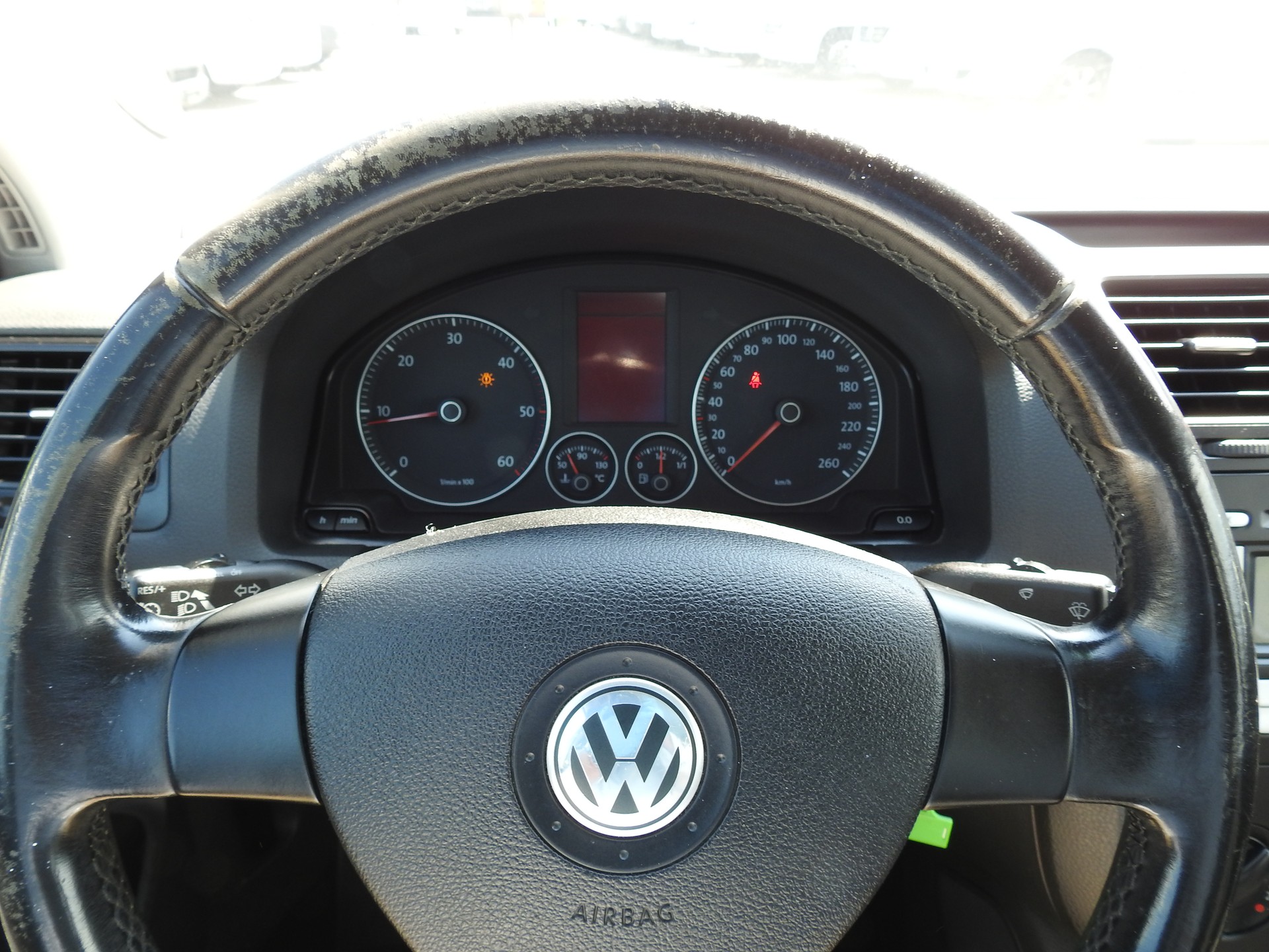 VW Golf 1.9 TDI Trendline 4Motion-image-24