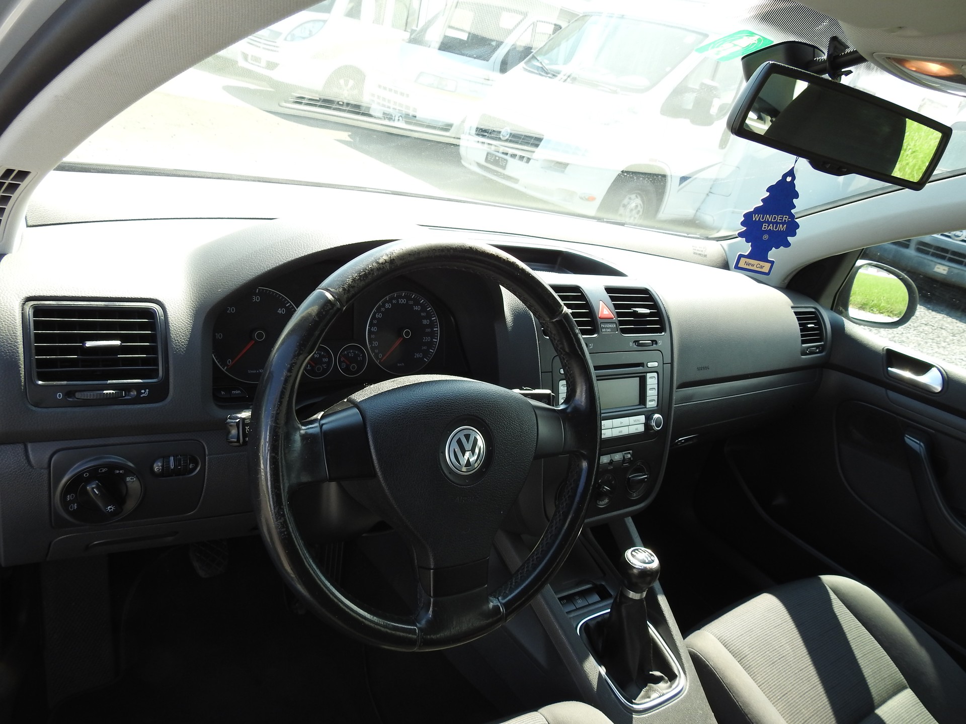 VW Golf 1.9 TDI Trendline 4Motion-image-12