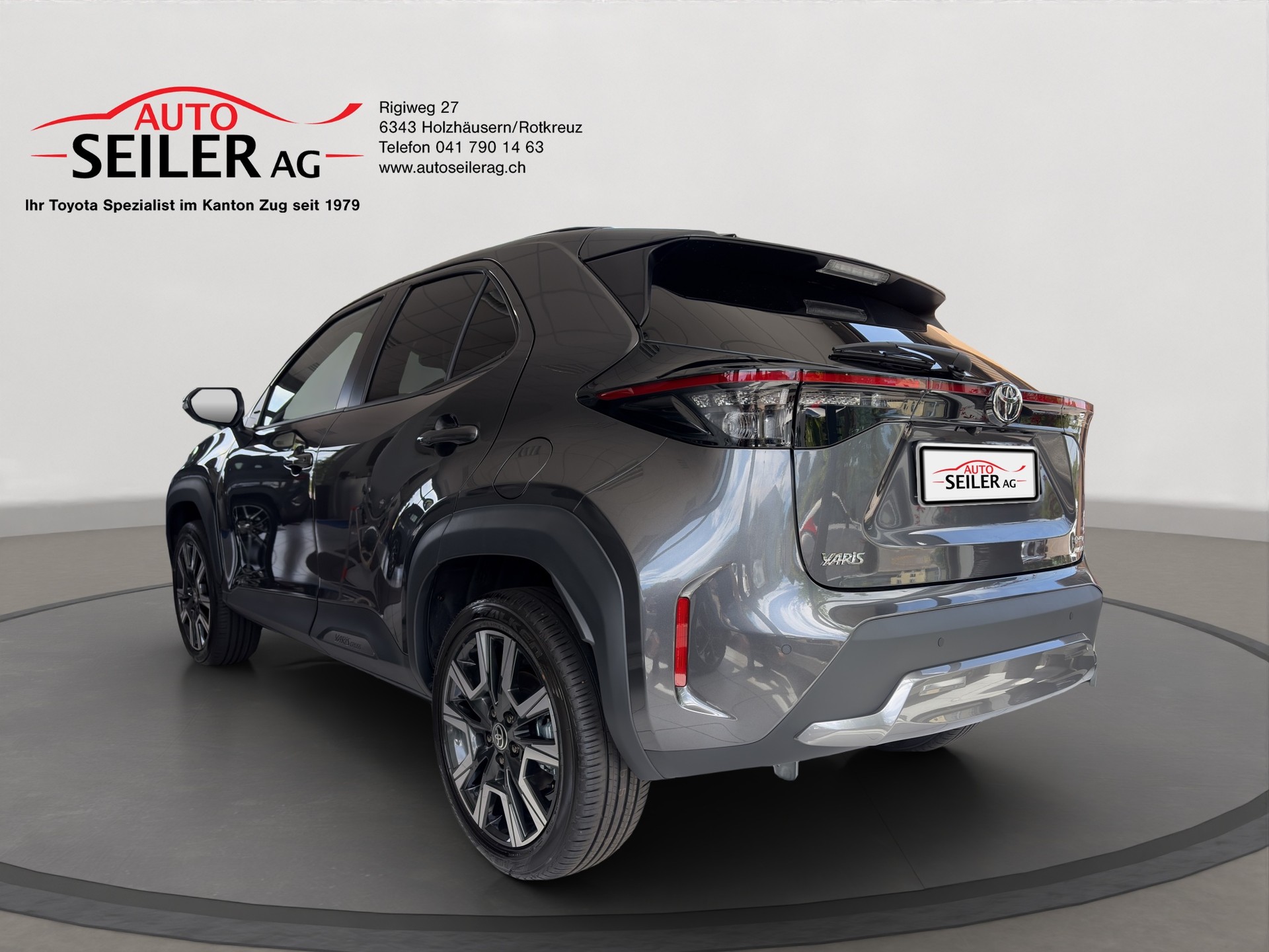 TOYOTA Yaris Cross 1.5 Premium AWDi e-CVT-showroom-element-2